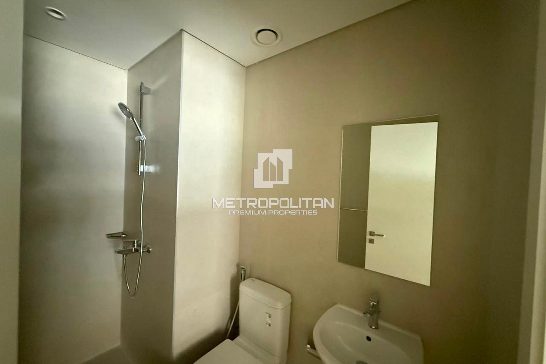 Brand New | Vacant Now | Spacious Layout