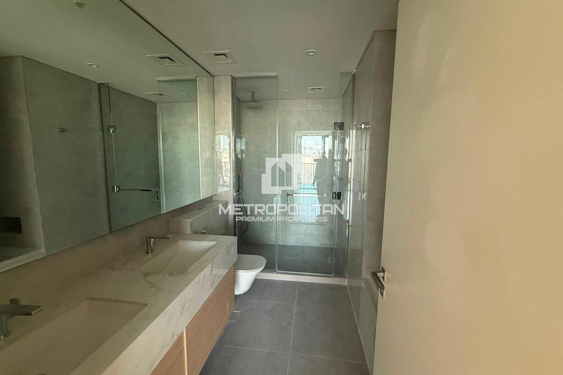 Brand New | Vacant Now | Spacious Layout