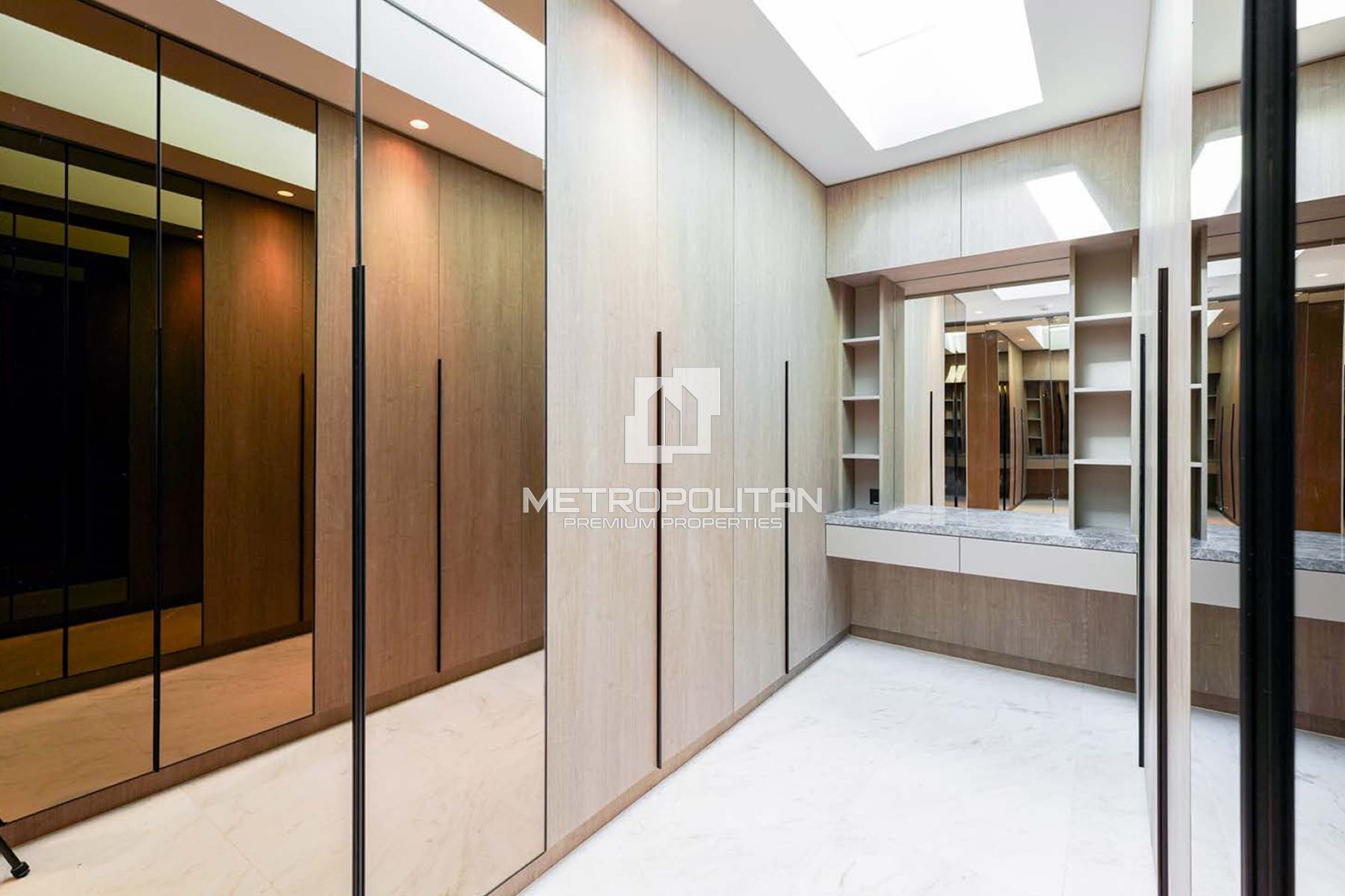 5BR Villa for Rent in Tilal Al Ghaf – MPR-10263