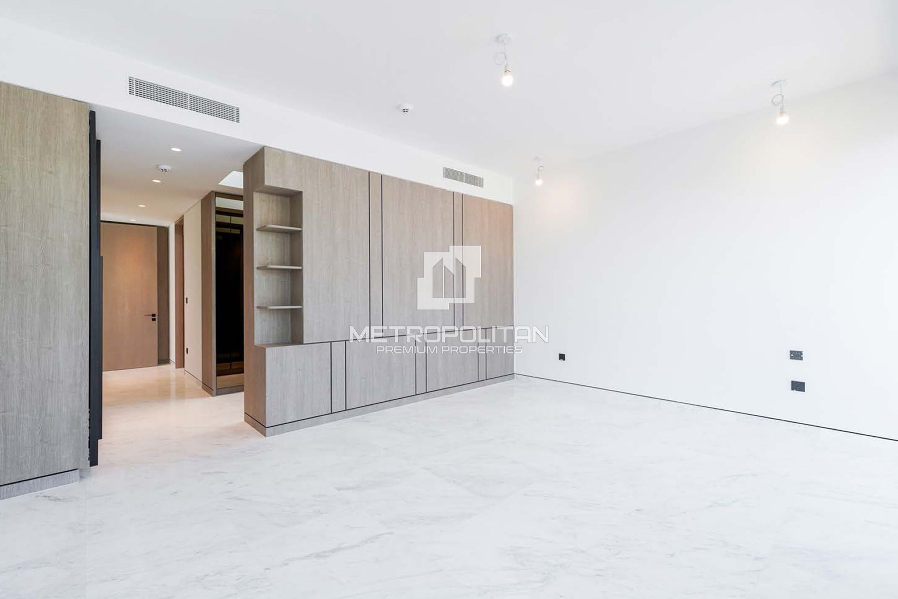 5BR Villa for Rent in Tilal Al Ghaf – MPR-10263