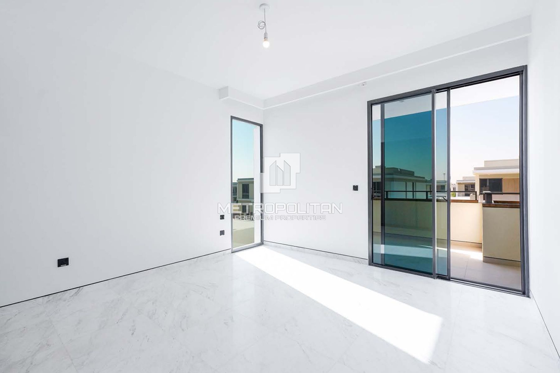 5BR Villa for Rent in Tilal Al Ghaf – MPR-10263