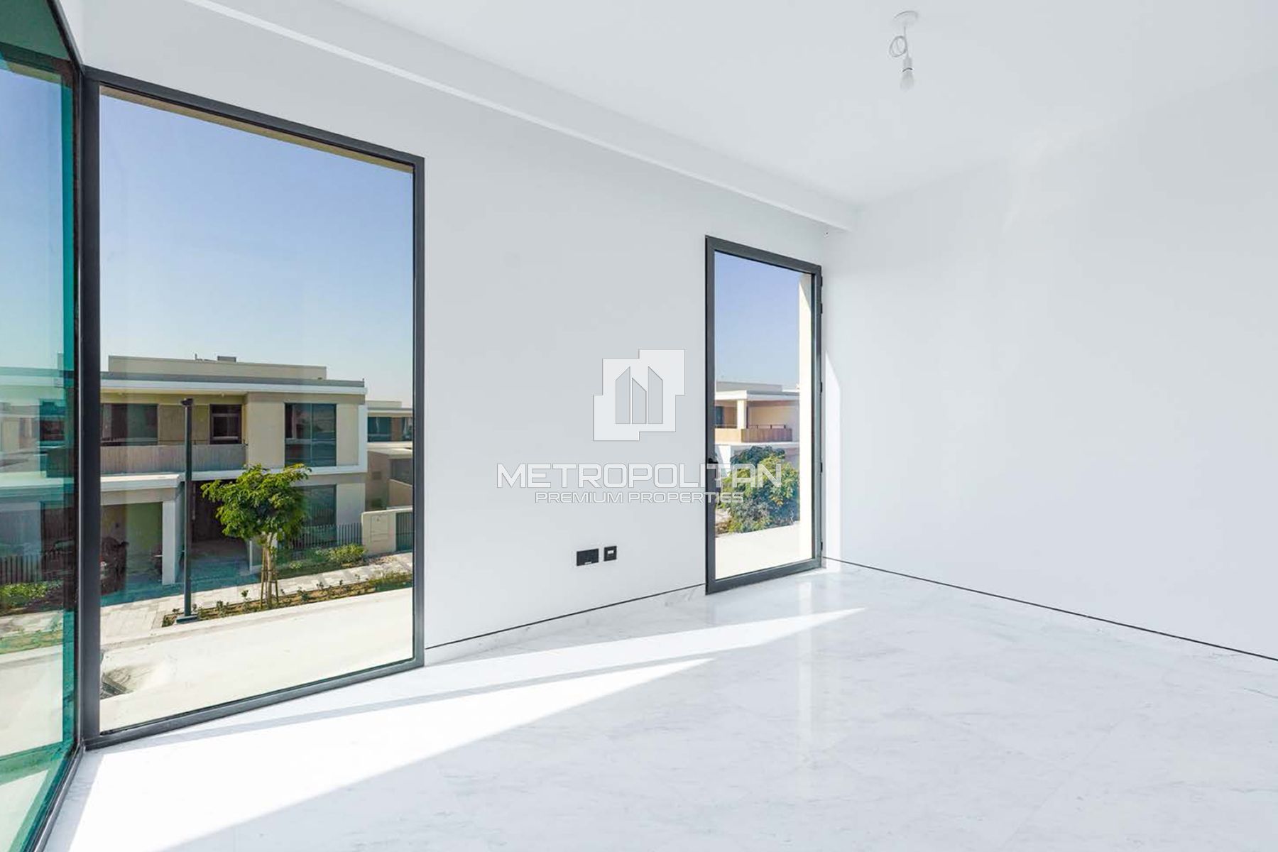 5BR Villa for Rent in Tilal Al Ghaf – MPR-10263