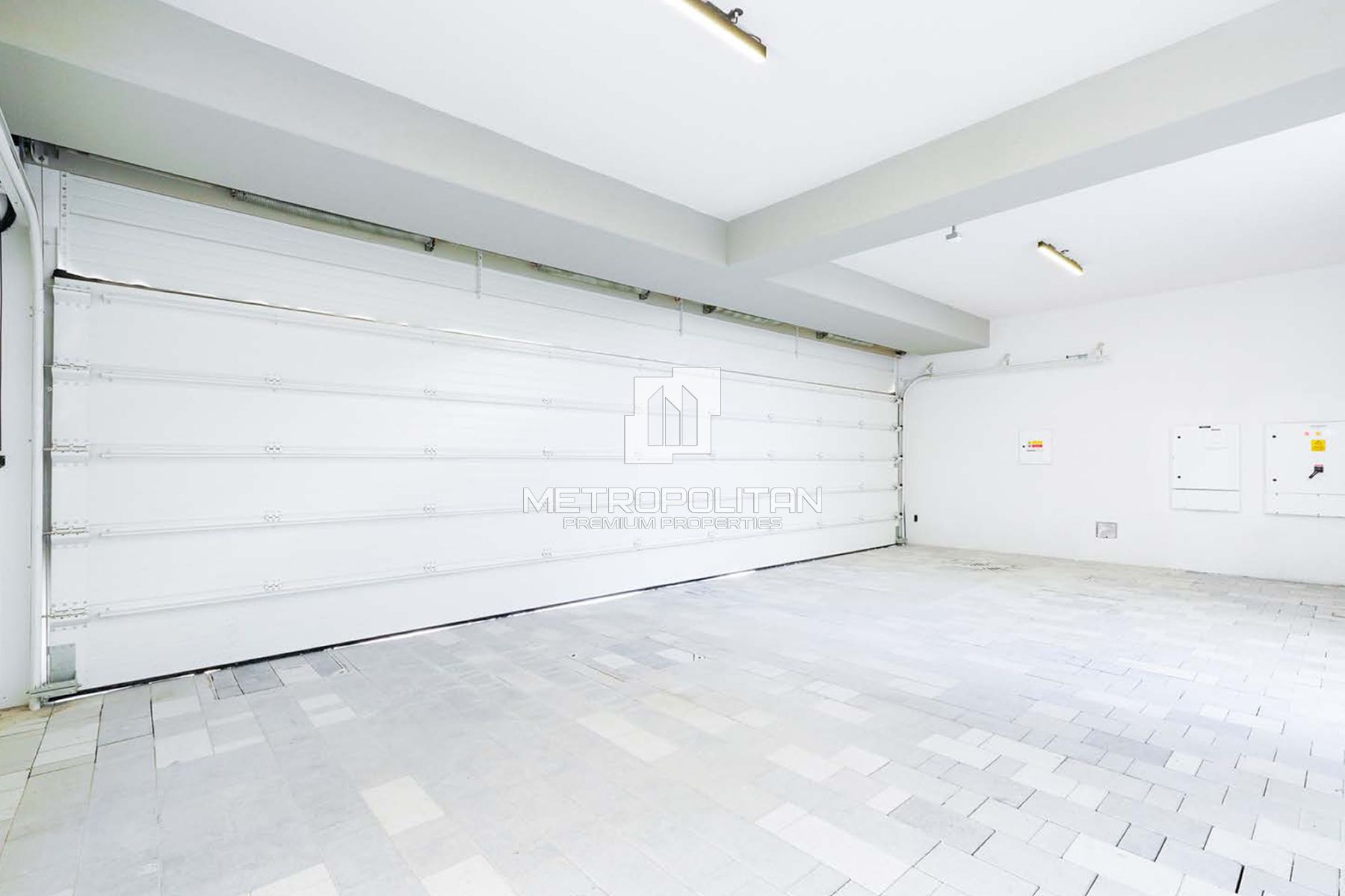 5BR Villa for Rent in Tilal Al Ghaf – MPR-10263