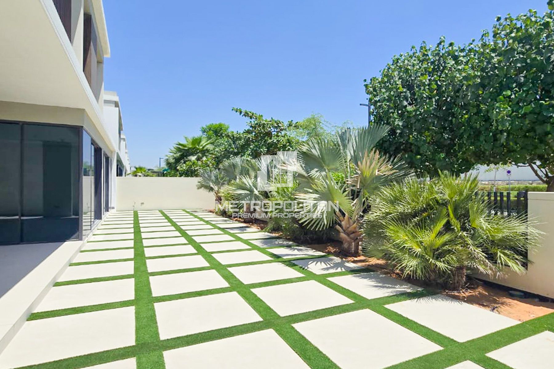 5BR Villa for Rent in Tilal Al Ghaf – MPR-10263