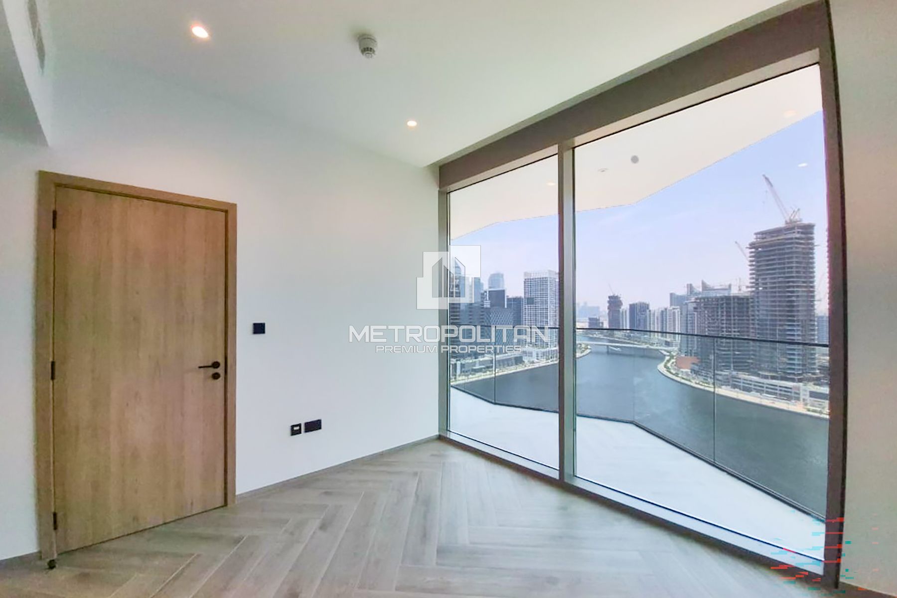 Brand New | Canal and Burj Khalifa View | Vacant