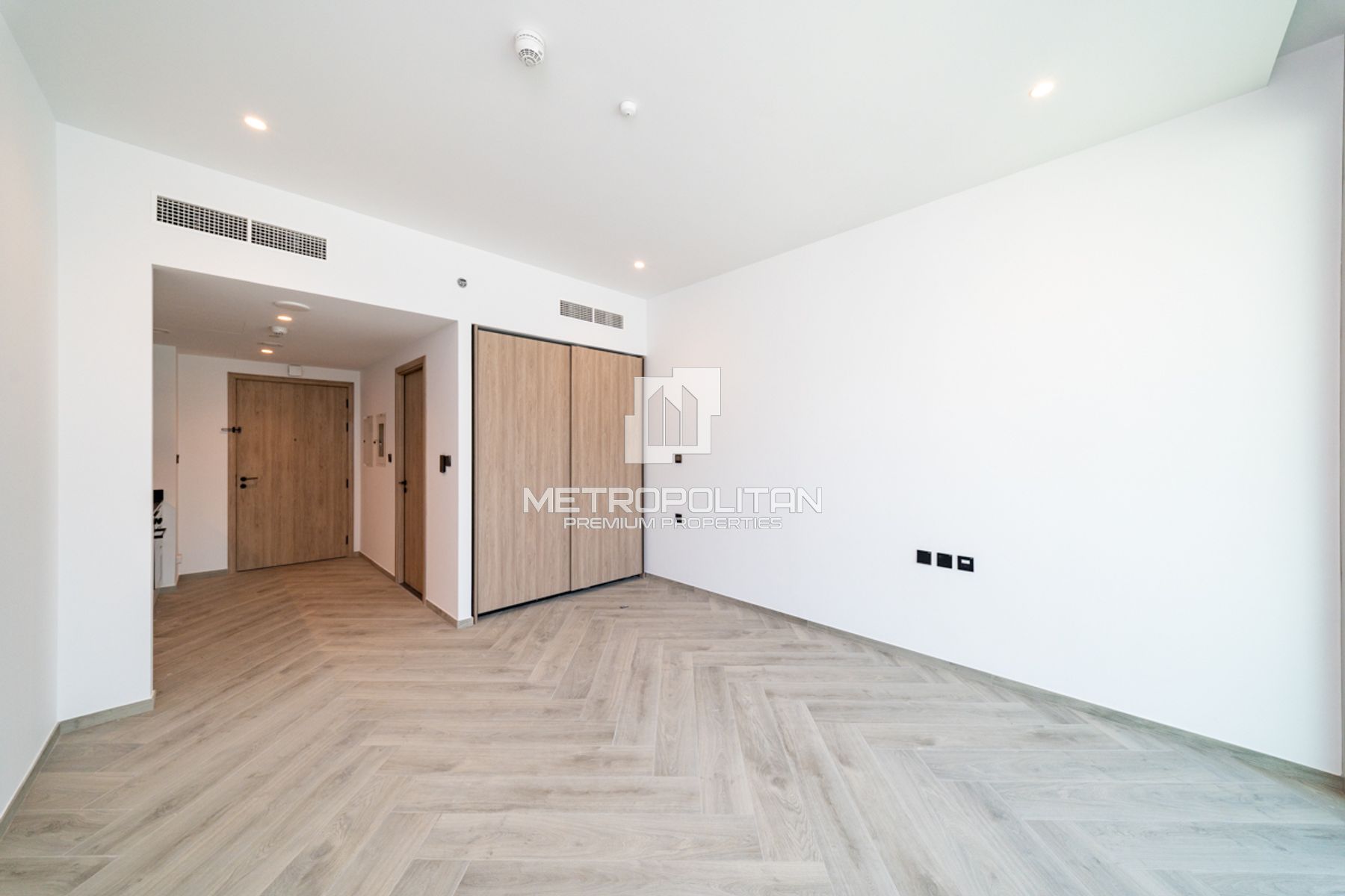 .5BR Apartment for Rent in Business Bay – MPR-10273