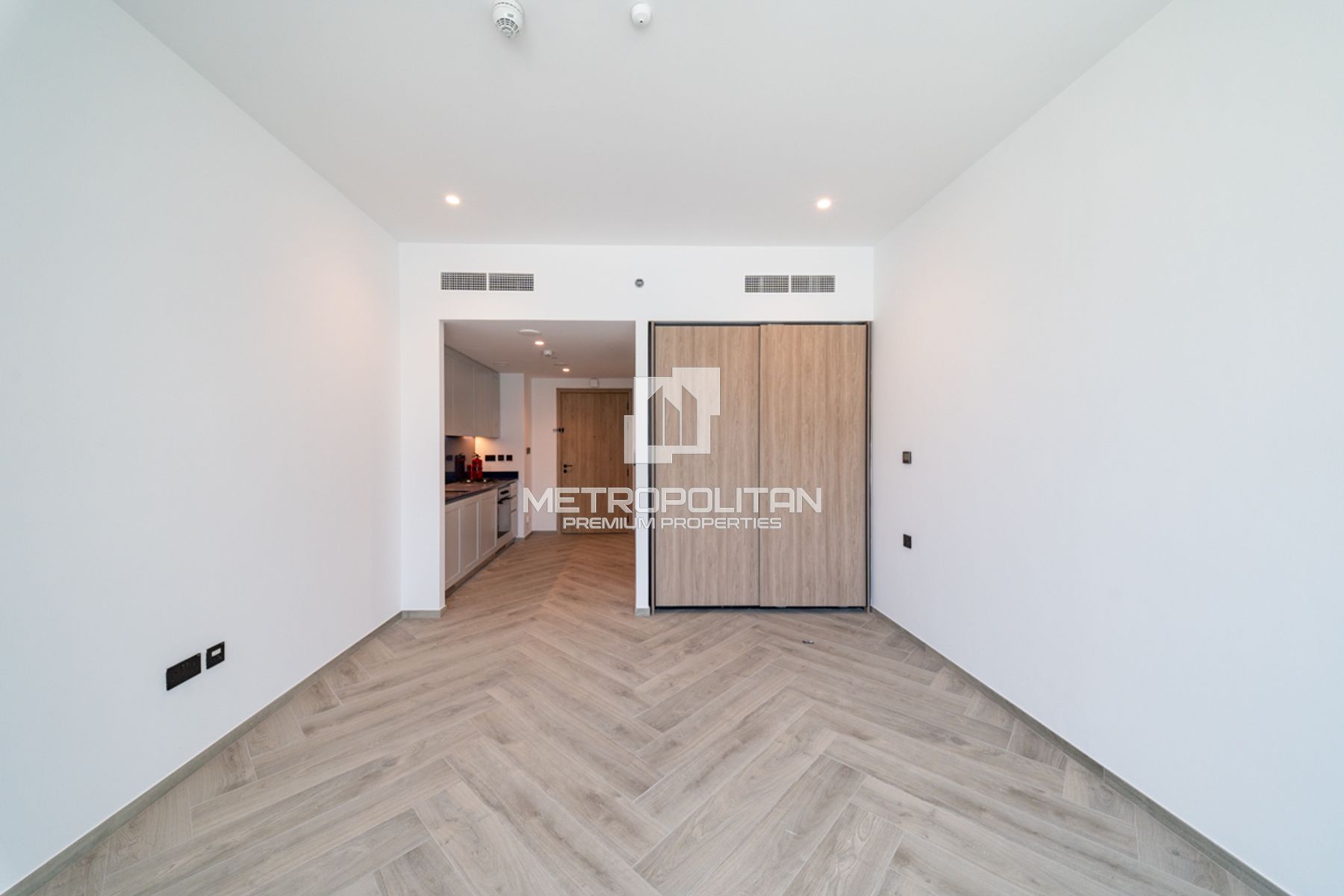 .5BR Apartment for Rent in Business Bay – MPR-10273