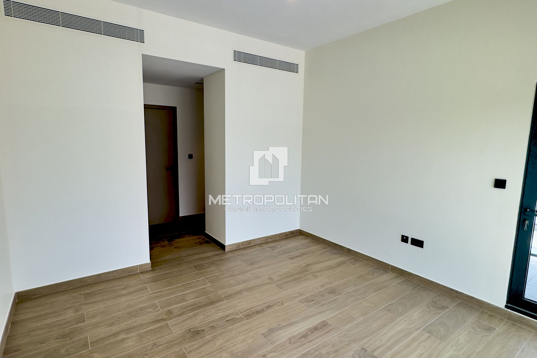 5BR Townhouse for Rent in Damac Lagoons – MPR-10284