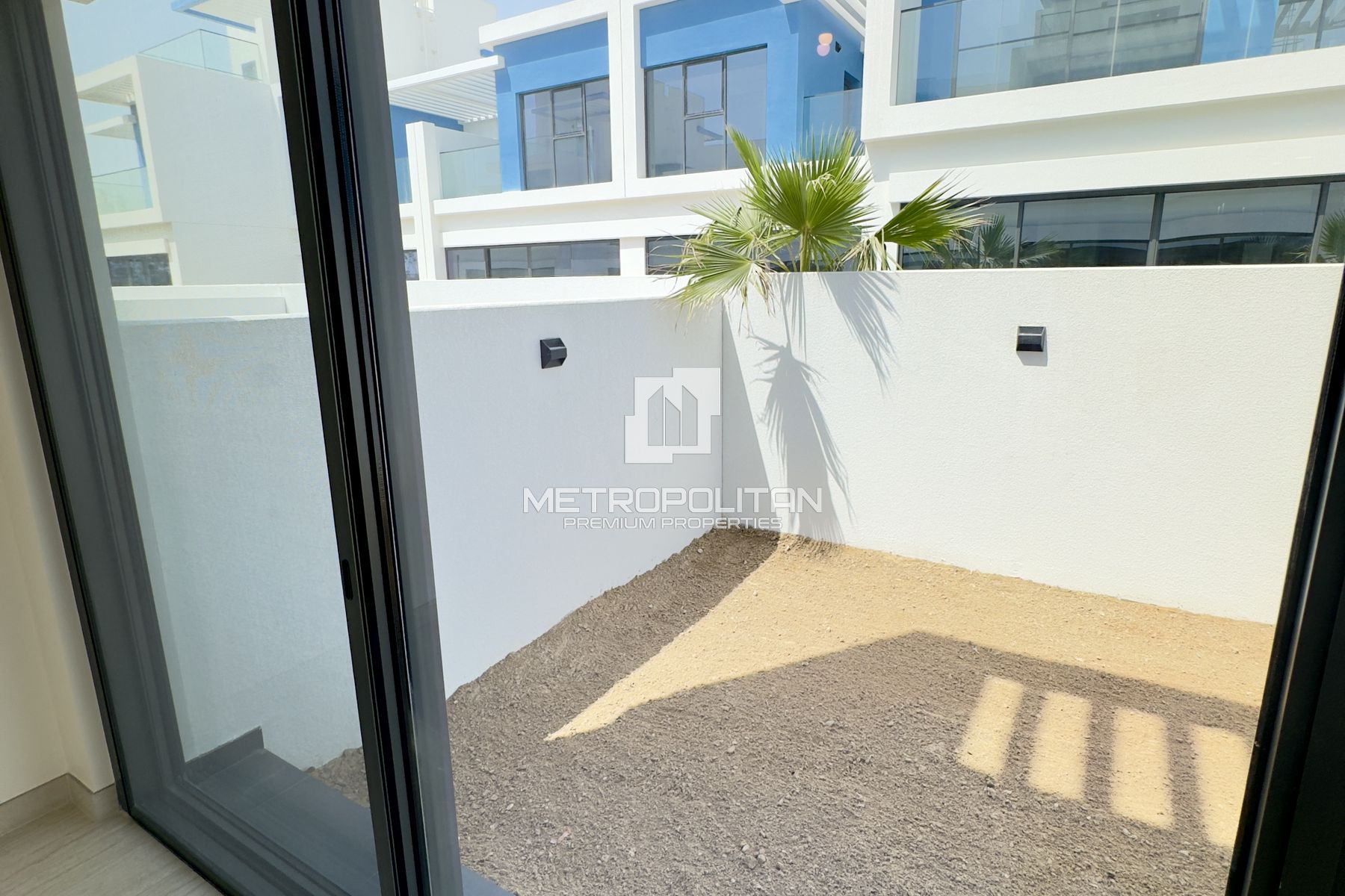 5BR Townhouse for Rent in Damac Lagoons – MPR-10284