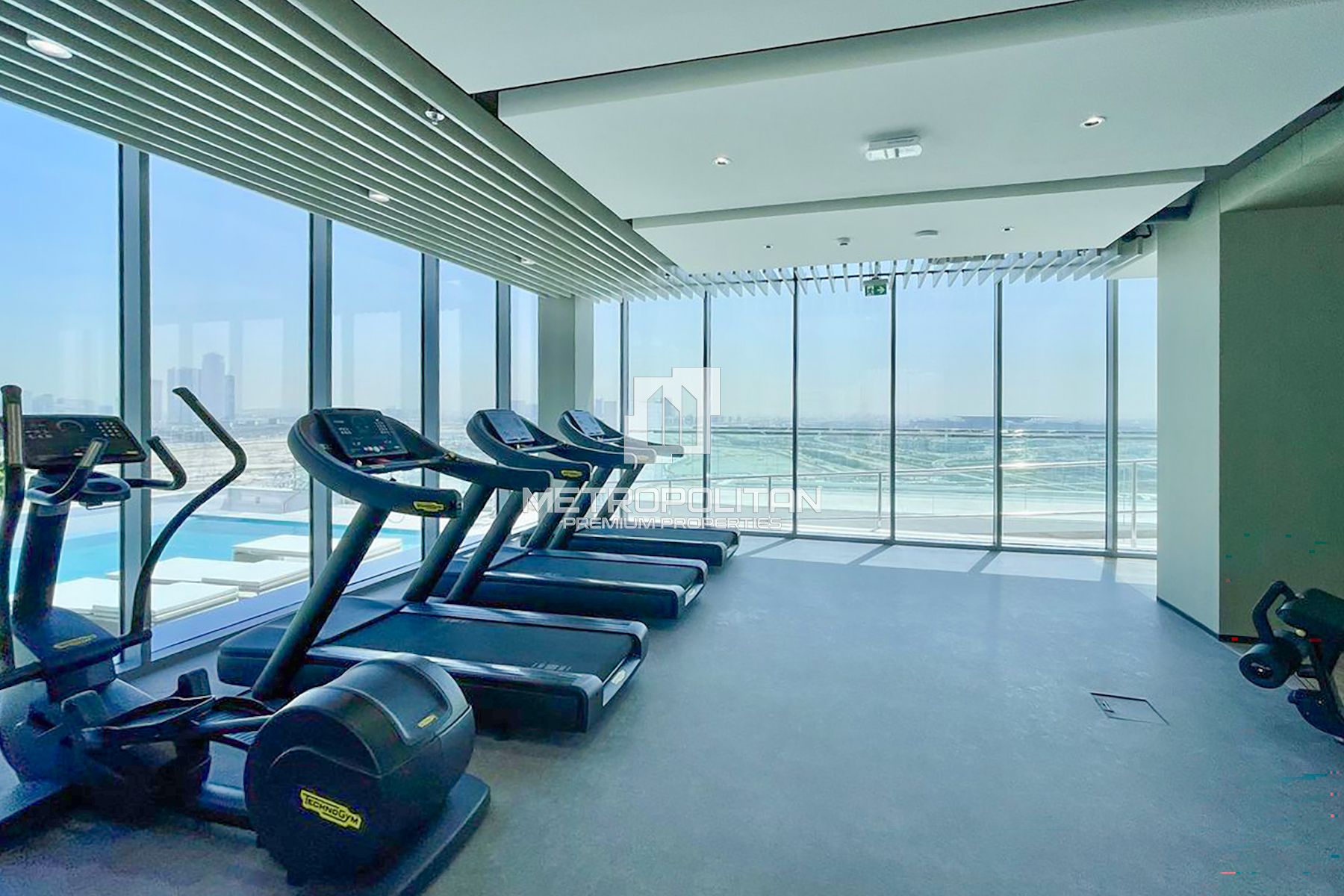 Lagoon View | Brand New | Luxury apartment