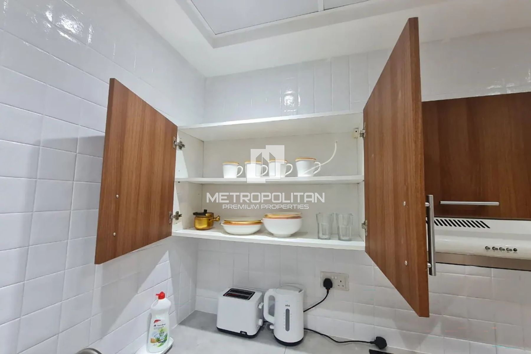 Vacant  | Spacious 1 Bedroom | Prime Location