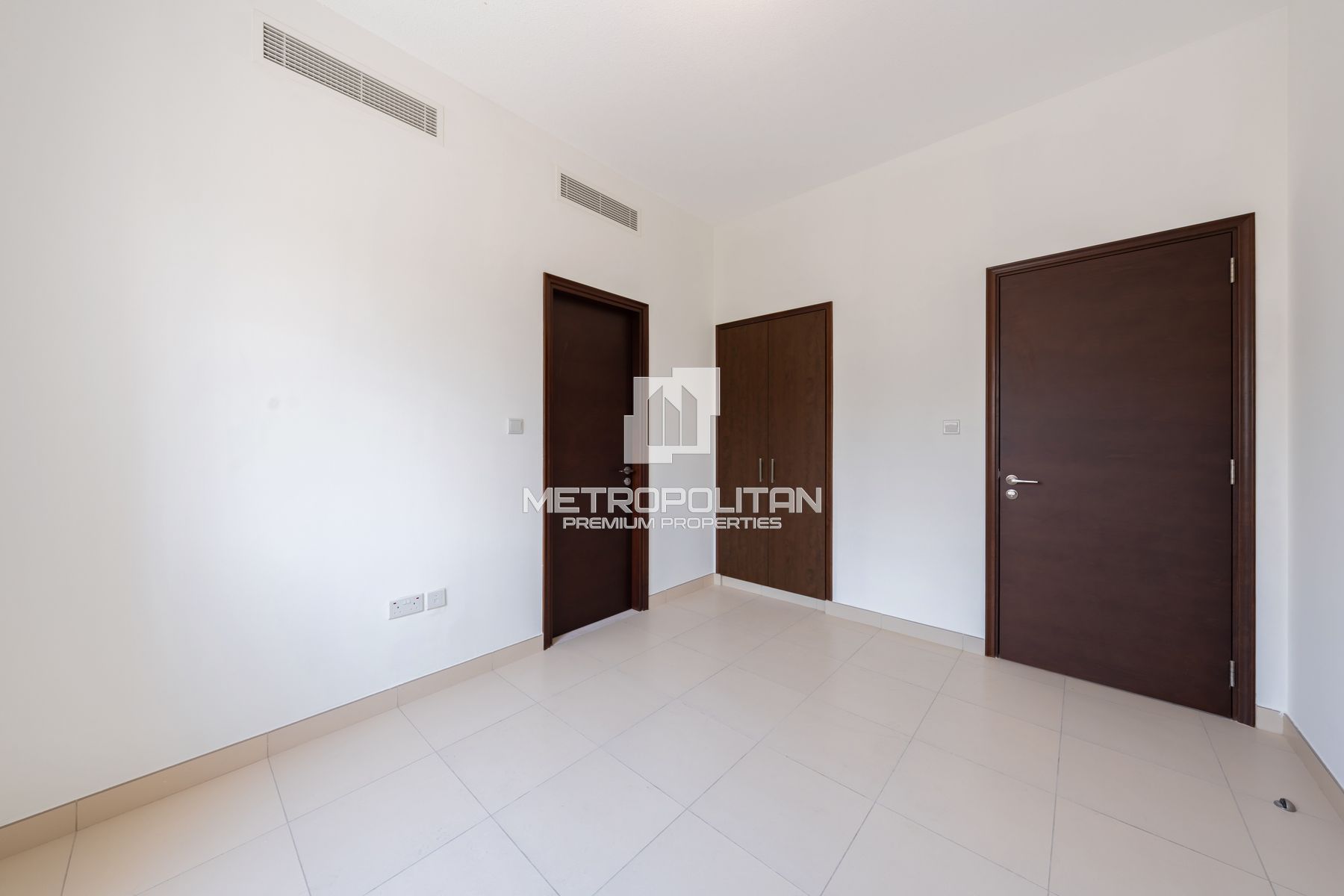 Ready to Move In | Spacious | Close to Amenities
