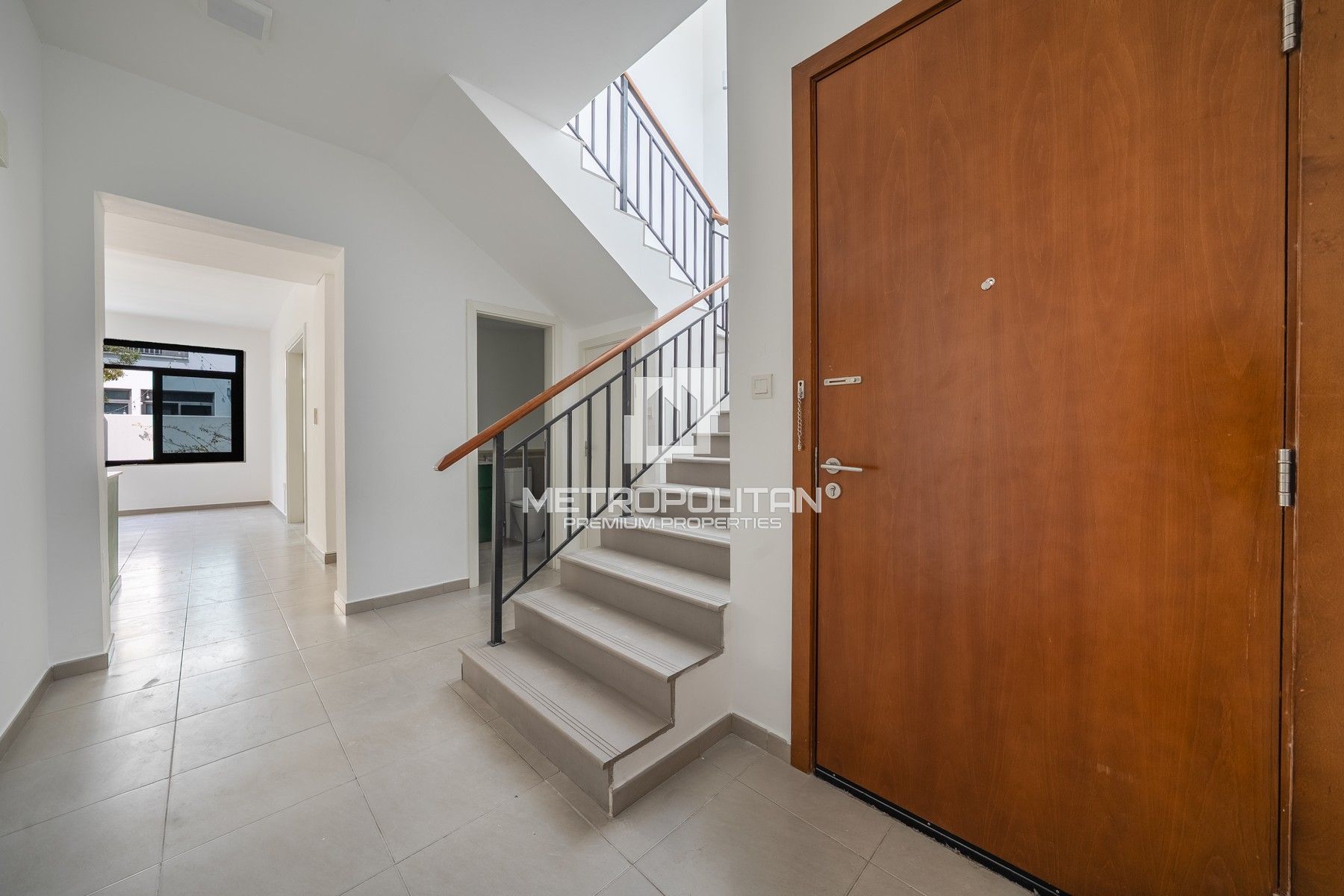 Снять виллу в Hayat Townhouses 1, Town Square - MPR-10315