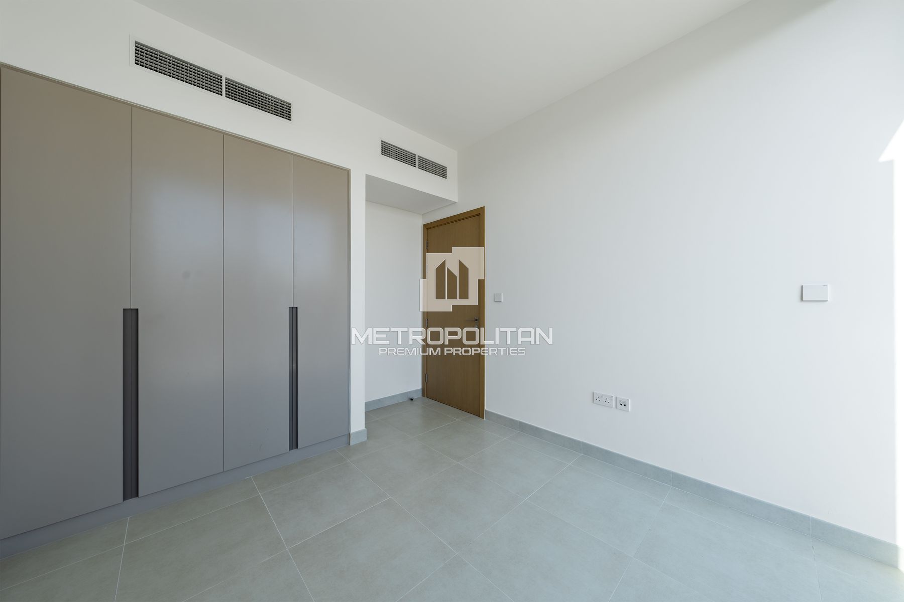 4 Beds + Maid | Single Row | Park View | Big plot