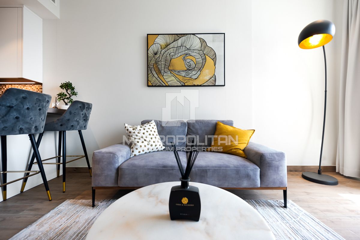 Spacious Layout | Fully Furnished | Vacant October
