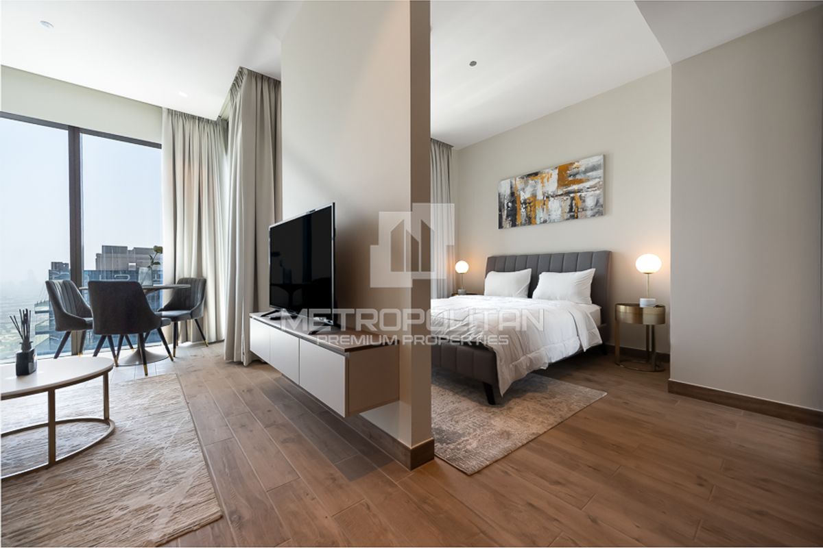 Spacious Layout | Fully Furnished | Vacant October