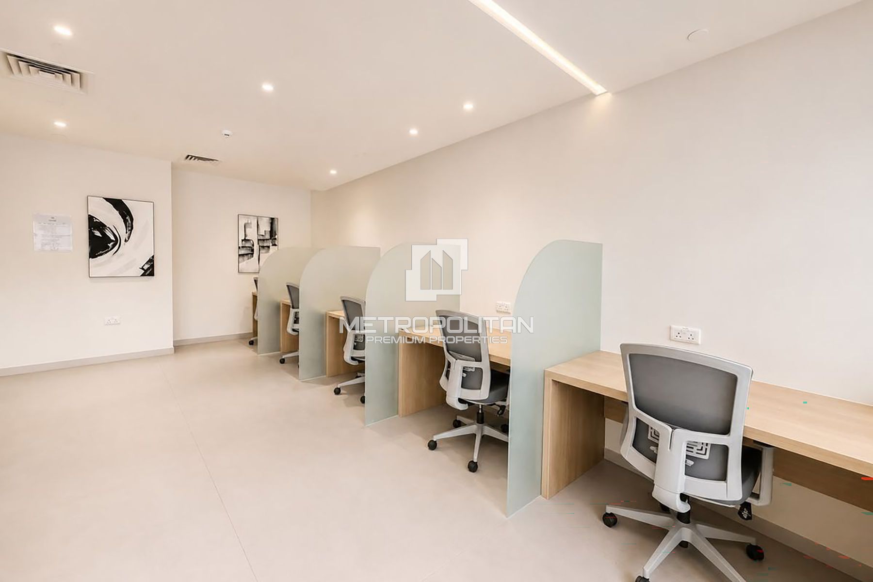Furnished | Premium Amenities| Next to Circle Mall