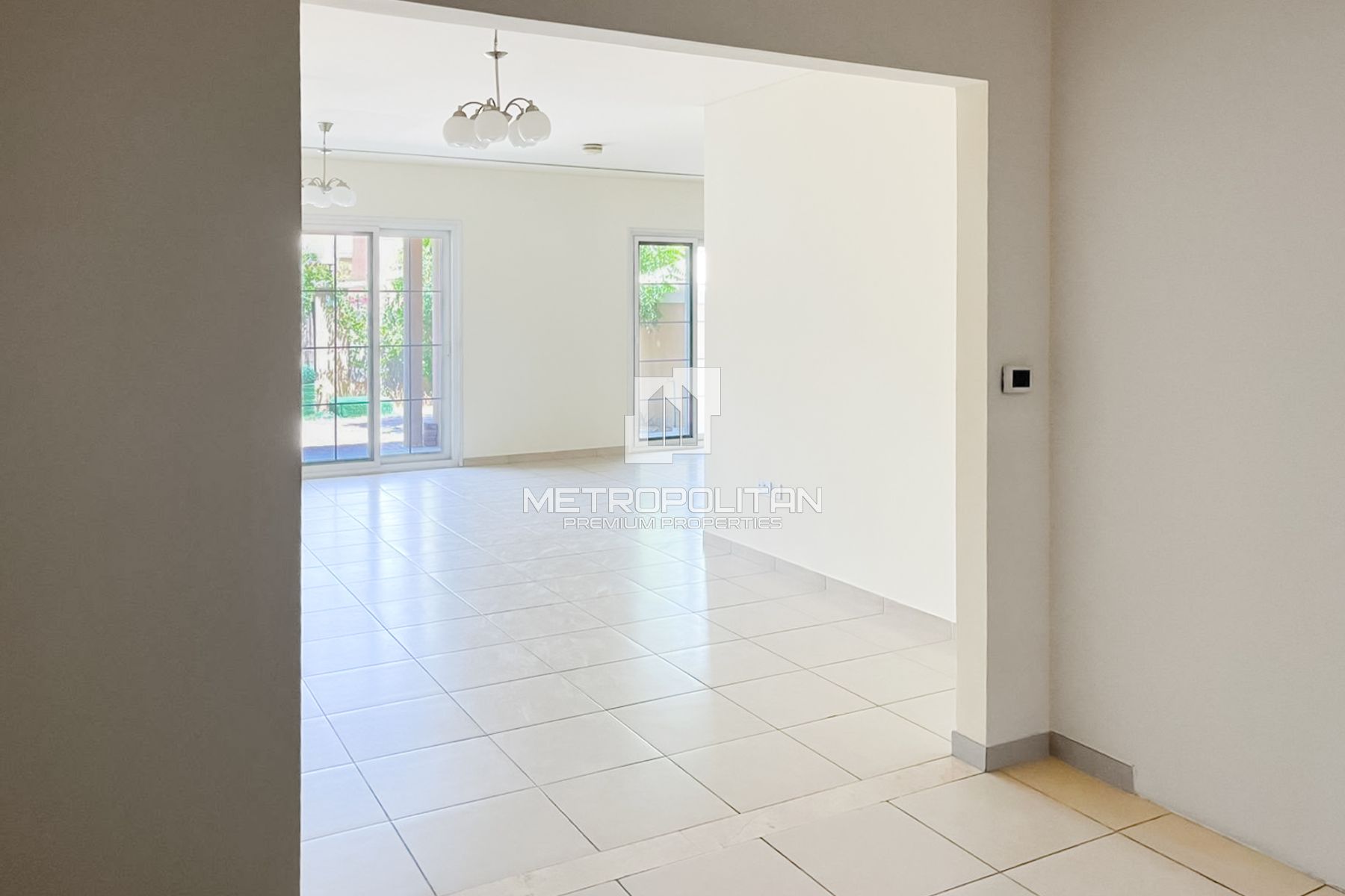 Corner Villa | Private Garden | Vacant Now