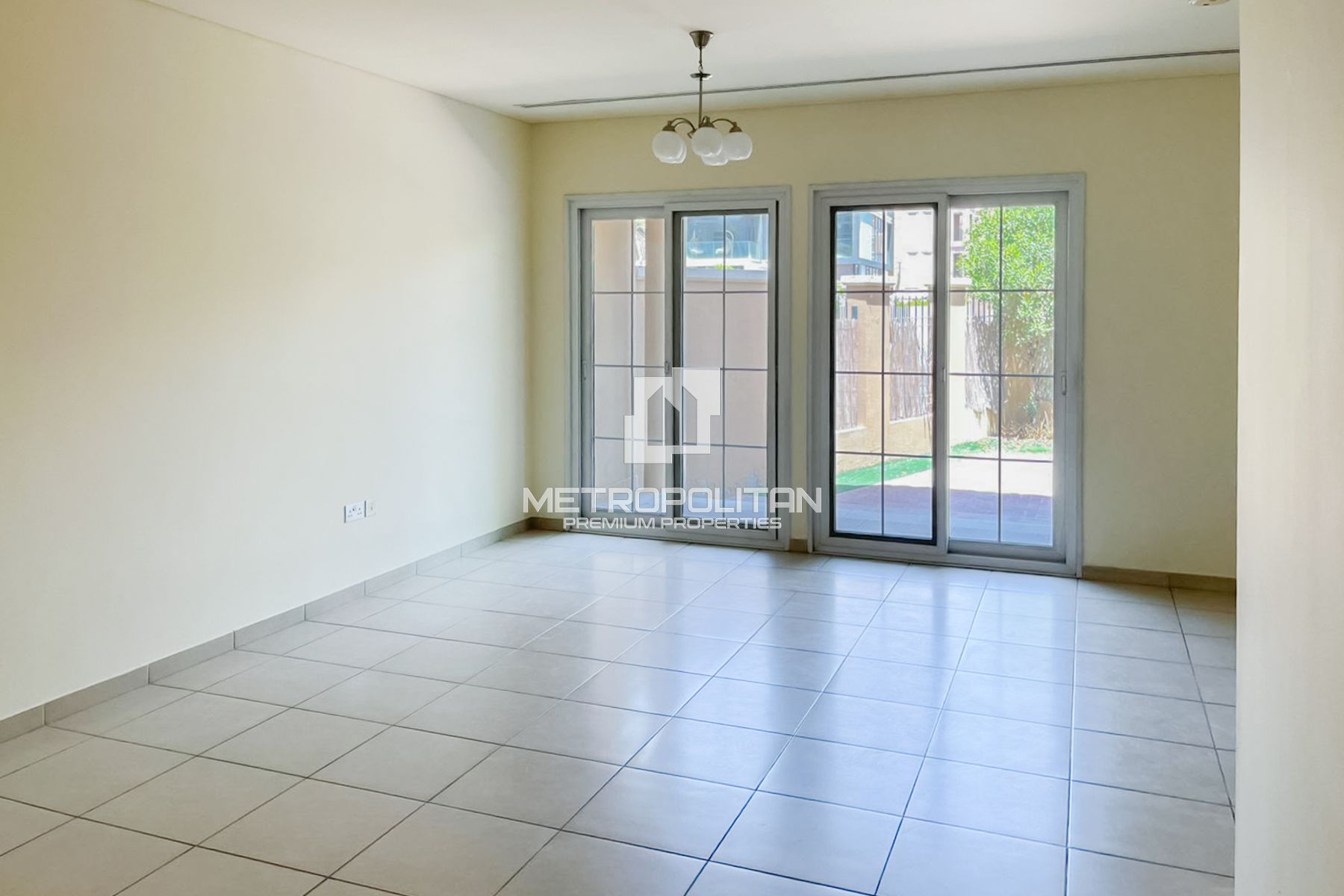 Corner Villa | Private Garden | Vacant Now