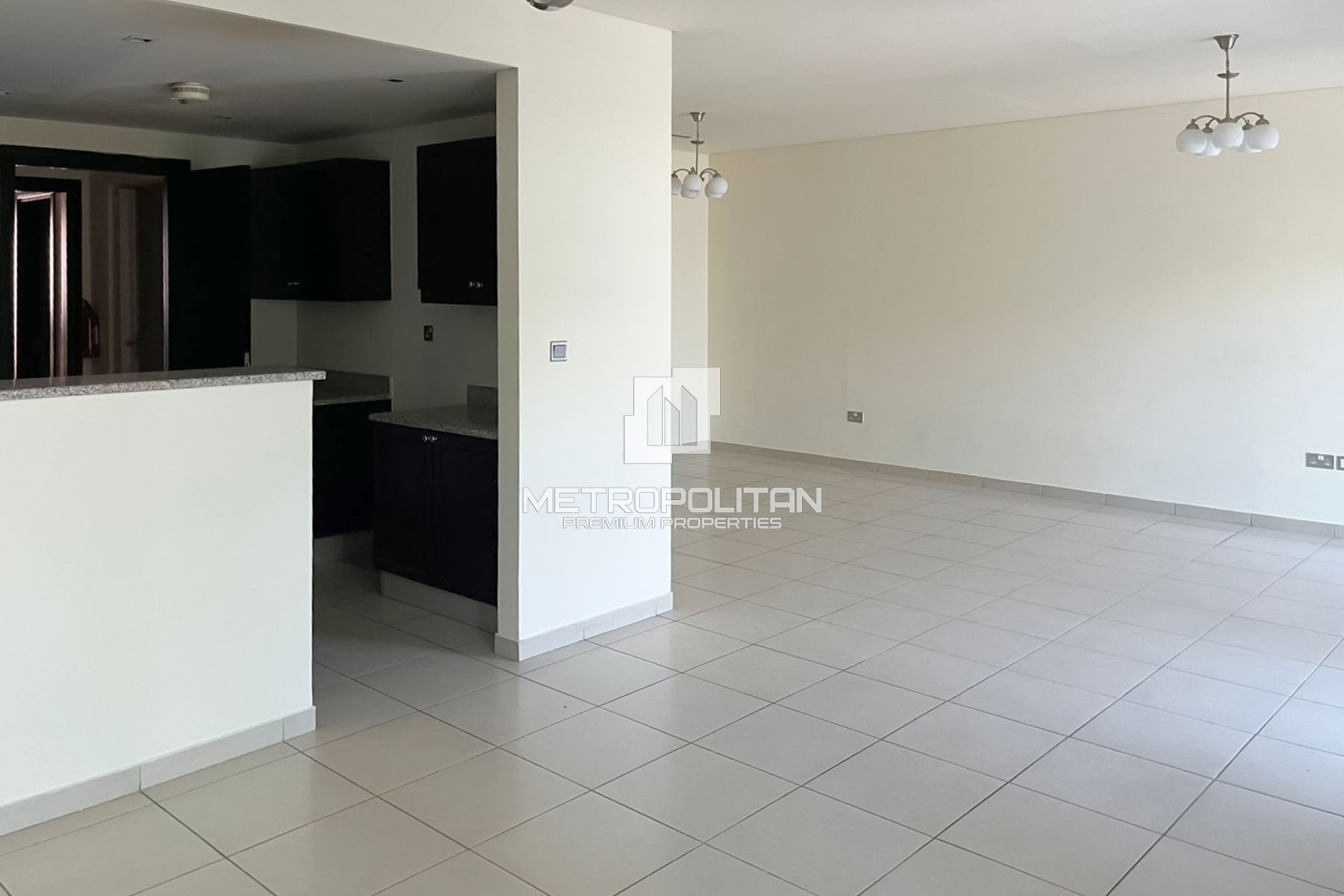 Corner Villa | Private Garden | Vacant Now
