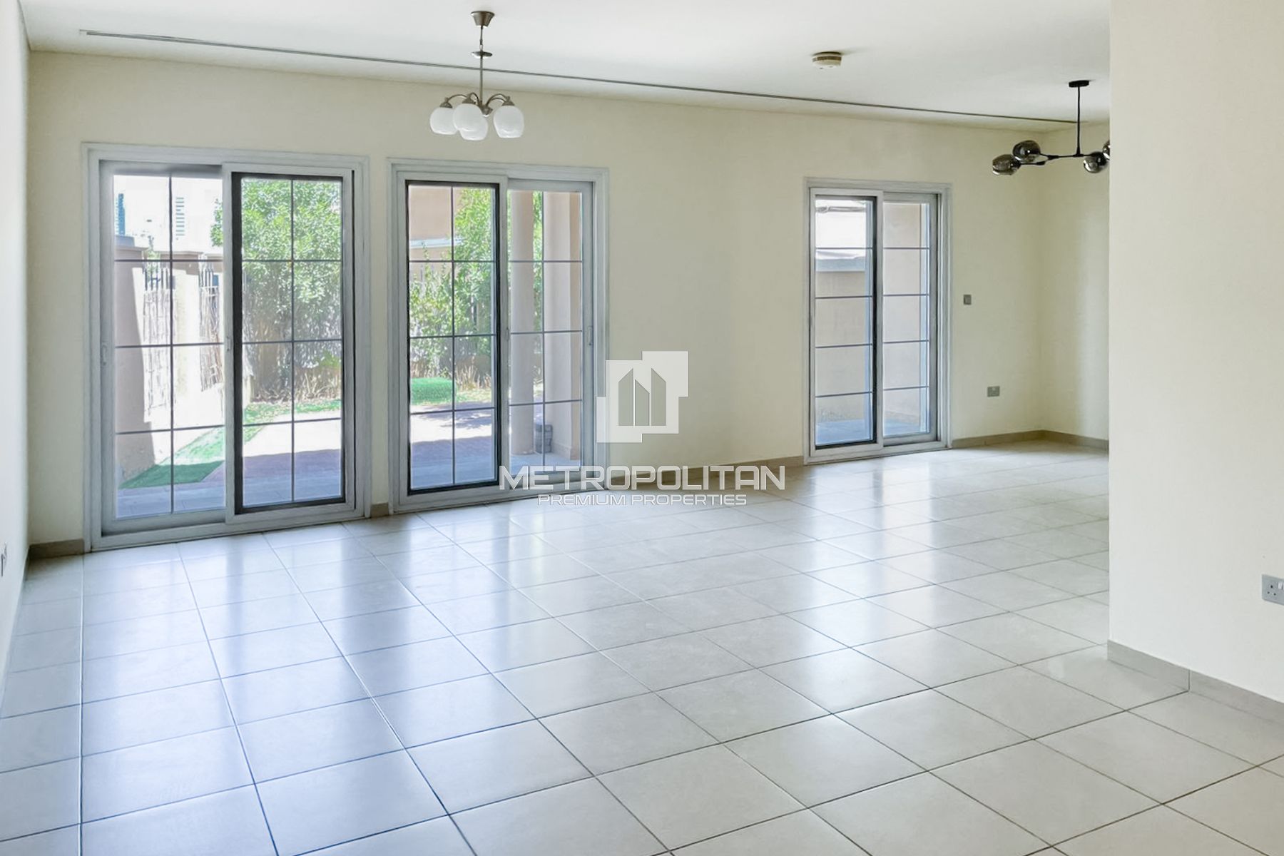 Corner Villa | Private Garden | Vacant Now