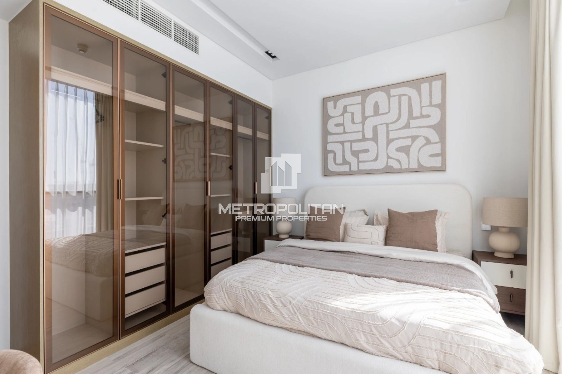 Corner Townhouse | Fully Furnished and Upgraded