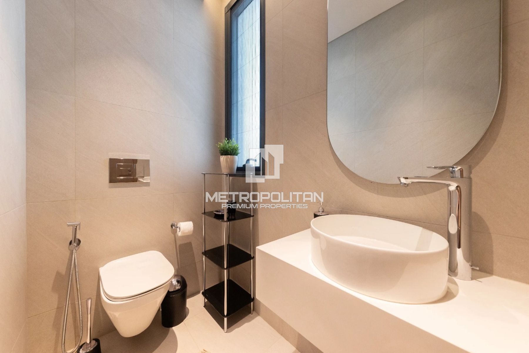 Corner Townhouse | Fully Furnished and Upgraded
