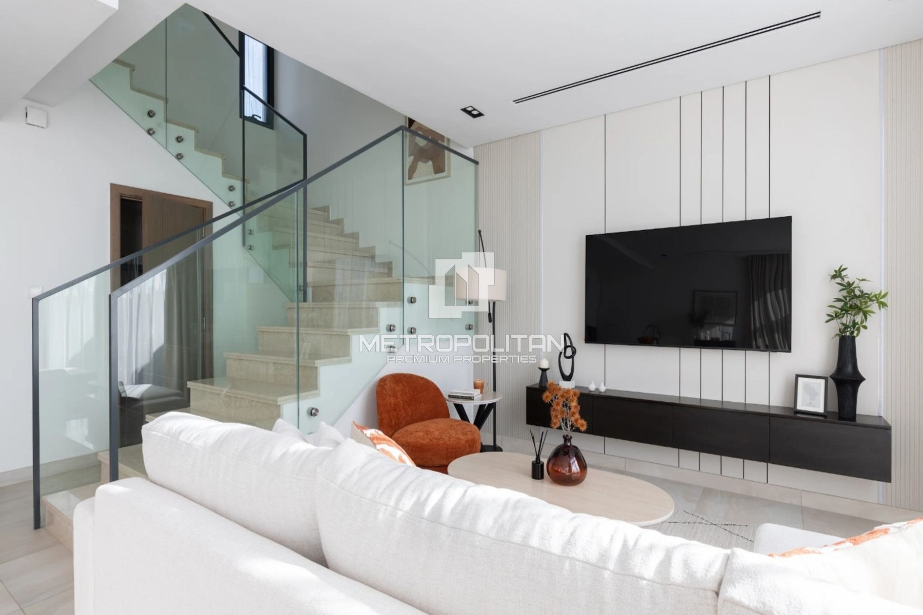 Corner Townhouse | Fully Furnished and Upgraded