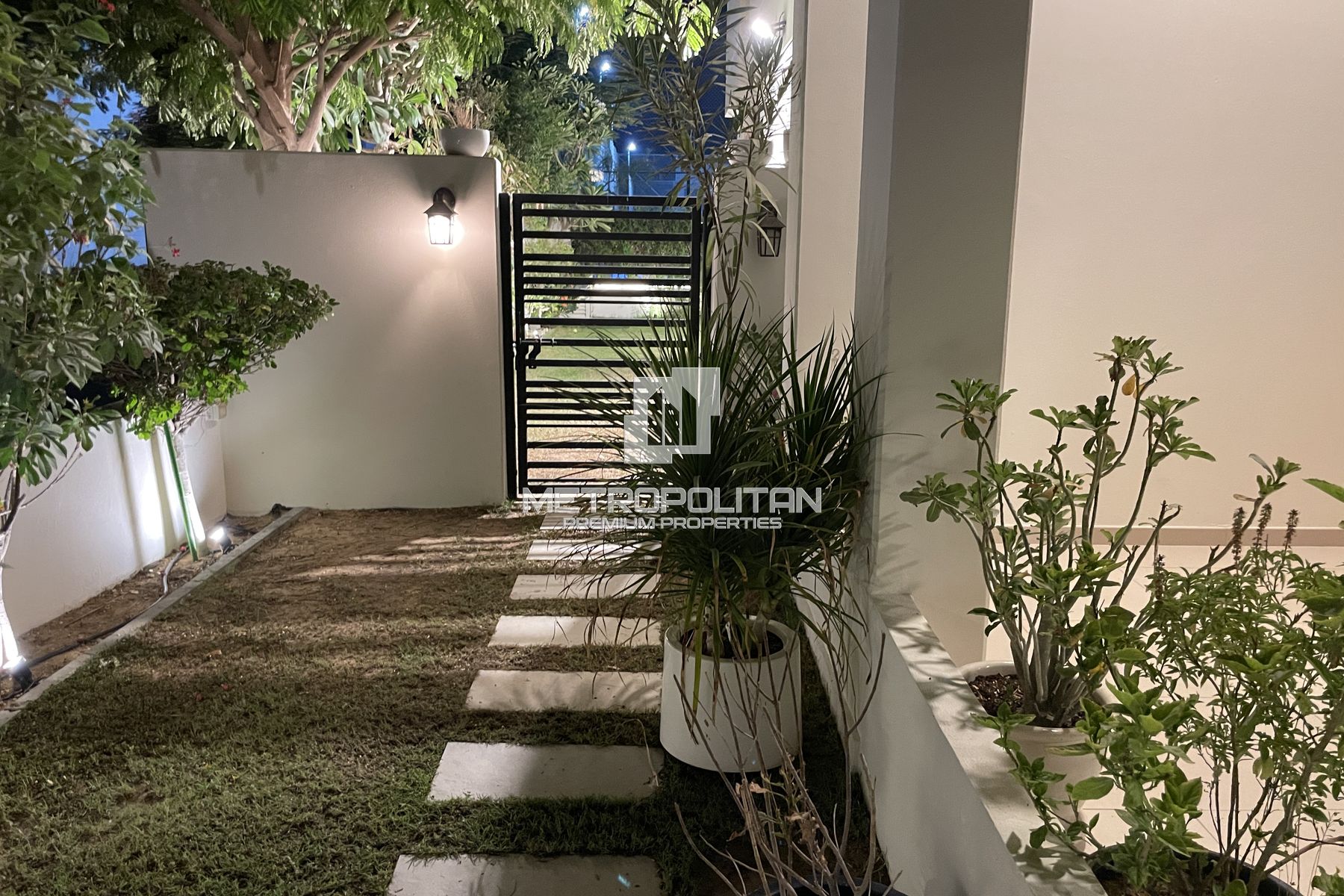 4BR Townhouse for Rent in Town Square – MPR-10359