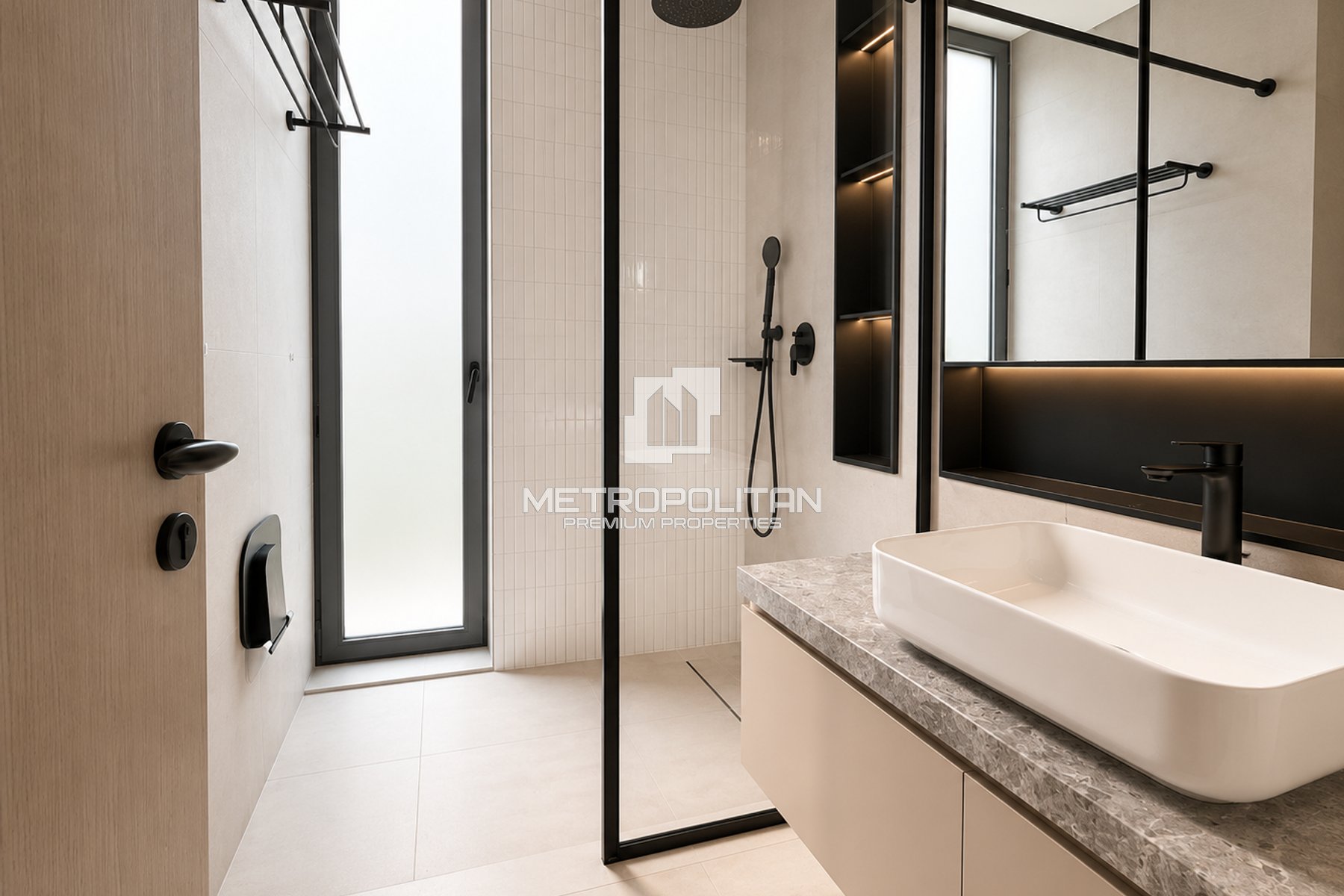 Vacant | Fully Upgraded | Landscaped | Extended