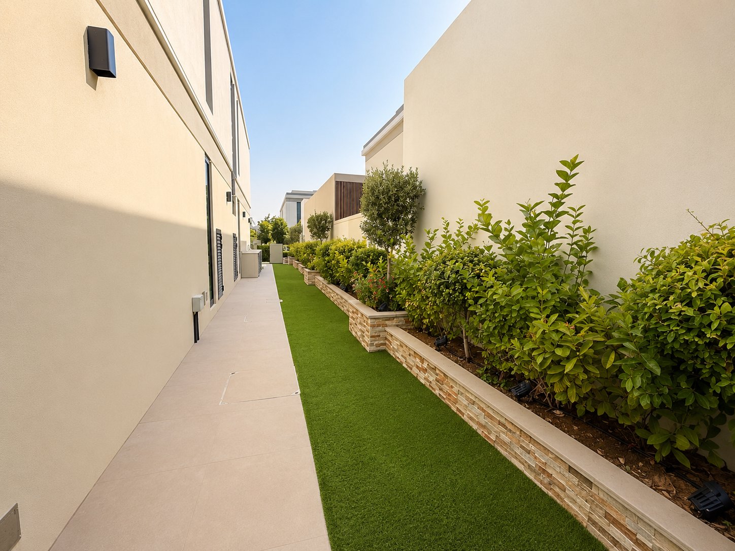 Vacant | Fully Upgraded | Landscaped | Extended