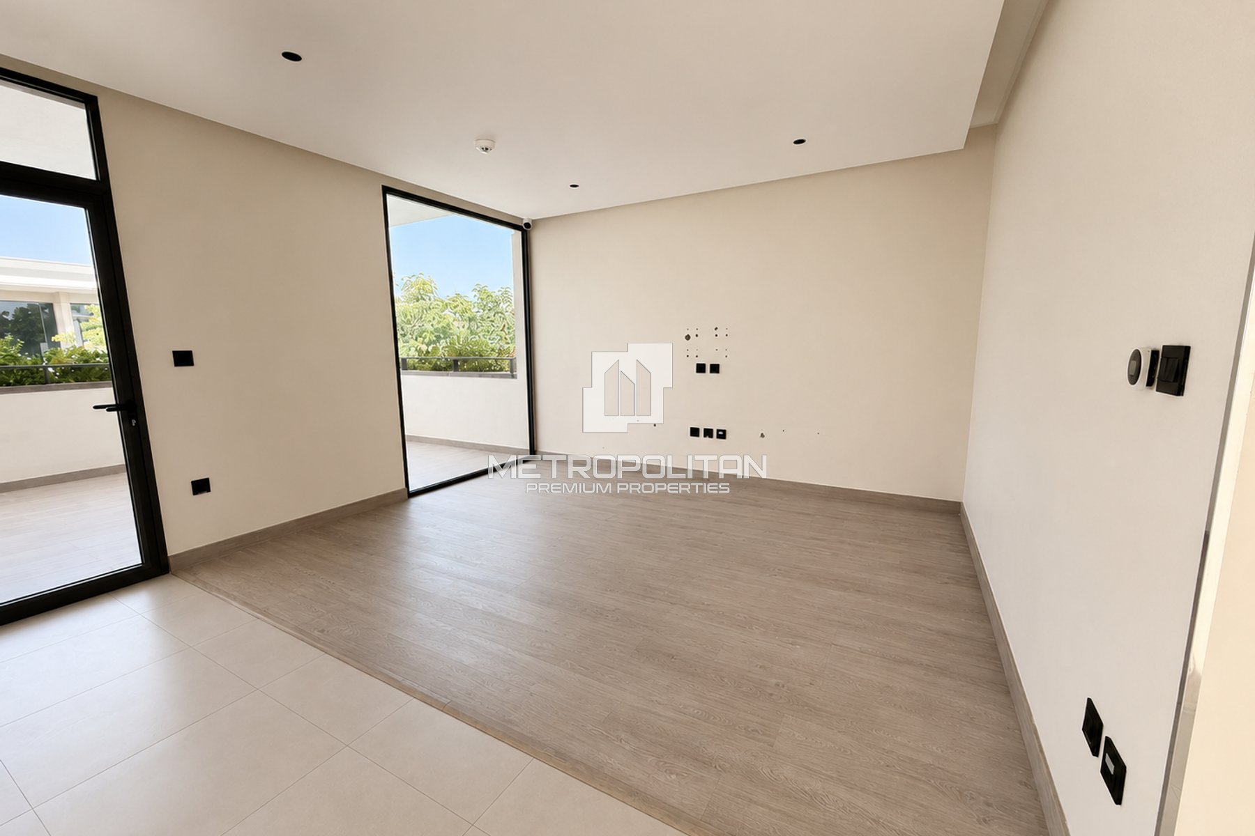 Vacant | Fully Upgraded | Landscaped | Extended