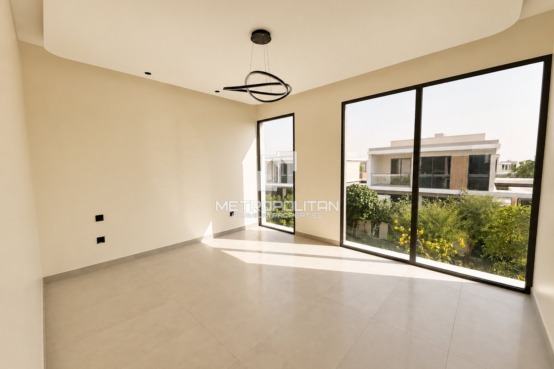 Vacant | Fully Upgraded | Landscaped | Extended