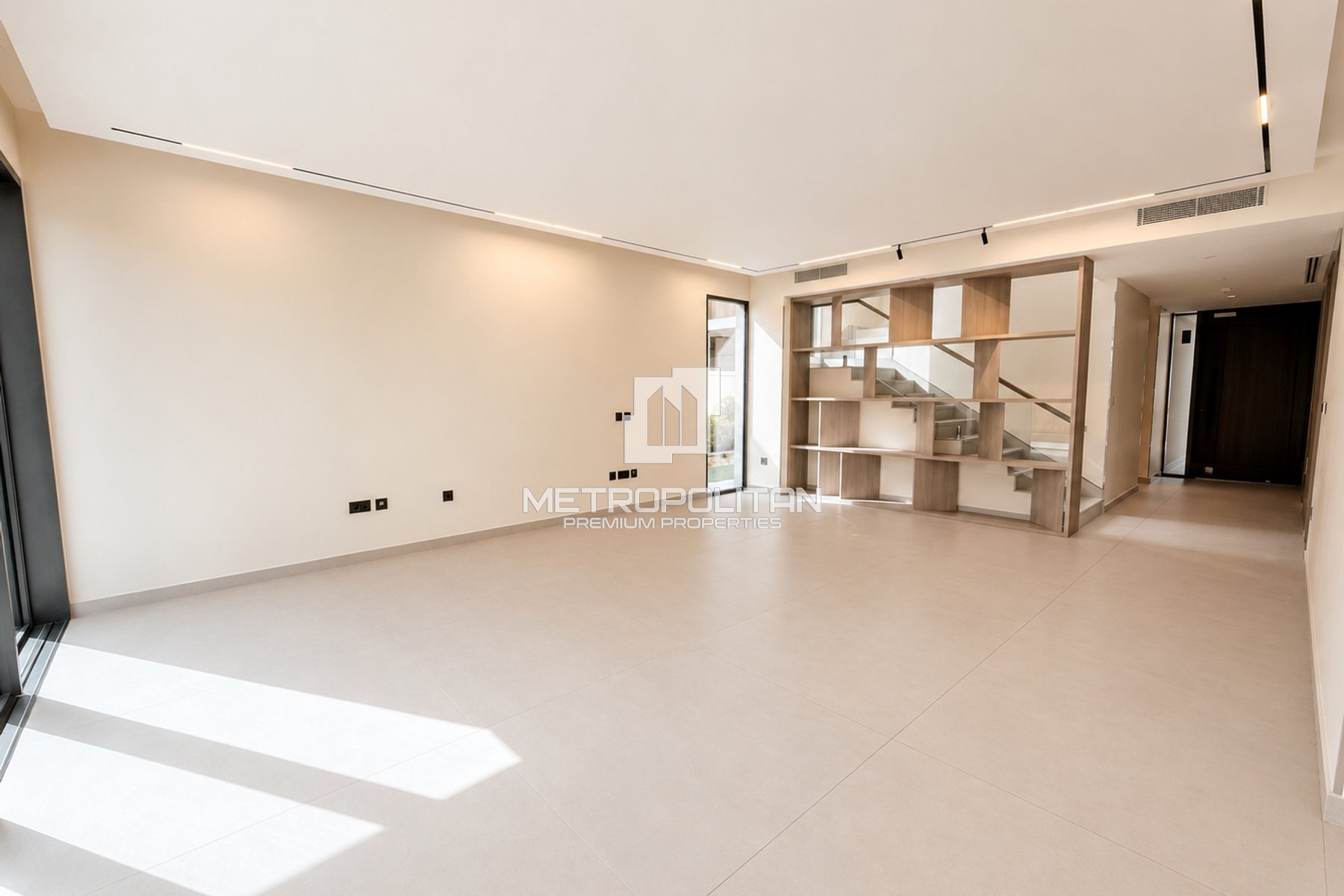 Vacant | Fully Upgraded | Landscaped | Extended