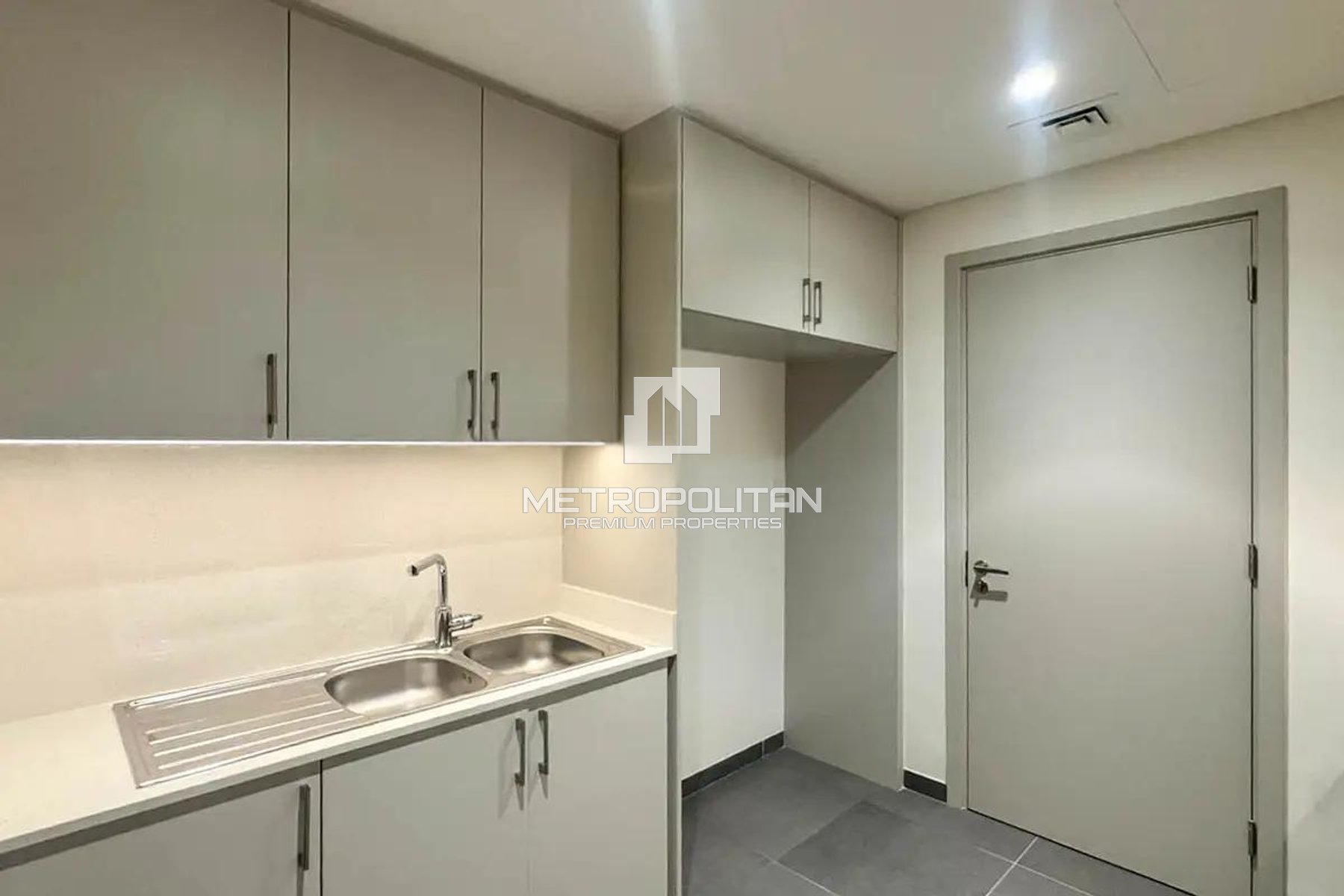 Single Row| Brand New| Corner| 5BR | Semi Detached