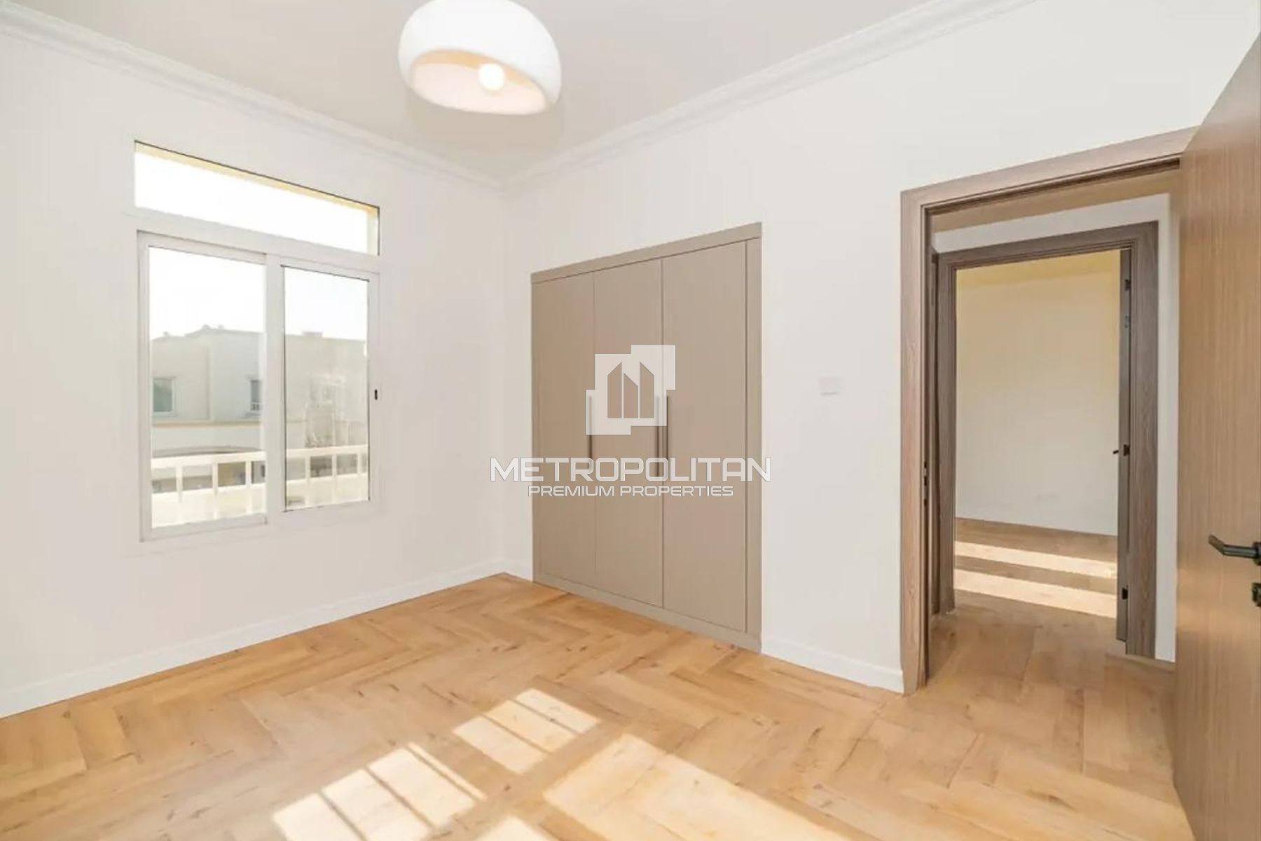 Fully Upgraded | 3BR + Study | Huge Corner Plot