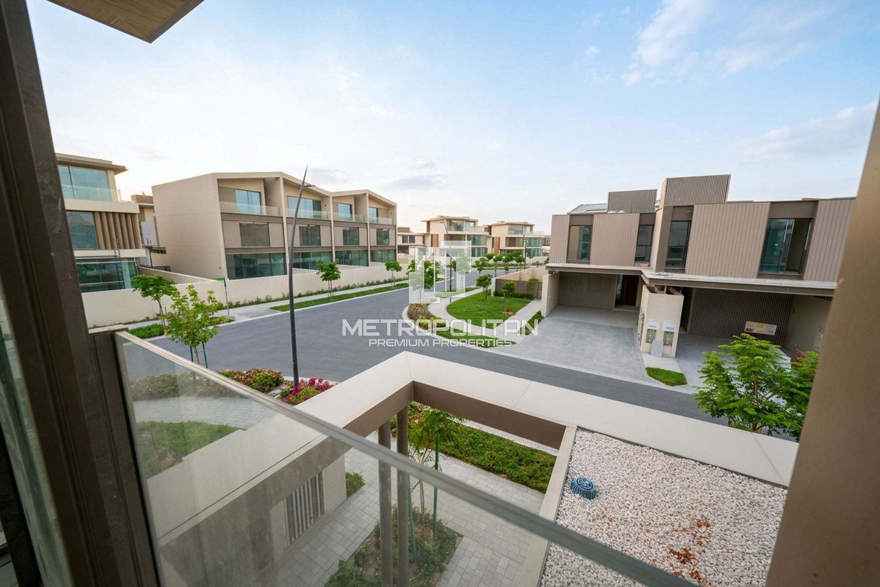 Corner | Open Park View | SD G+1 | Near Amenities