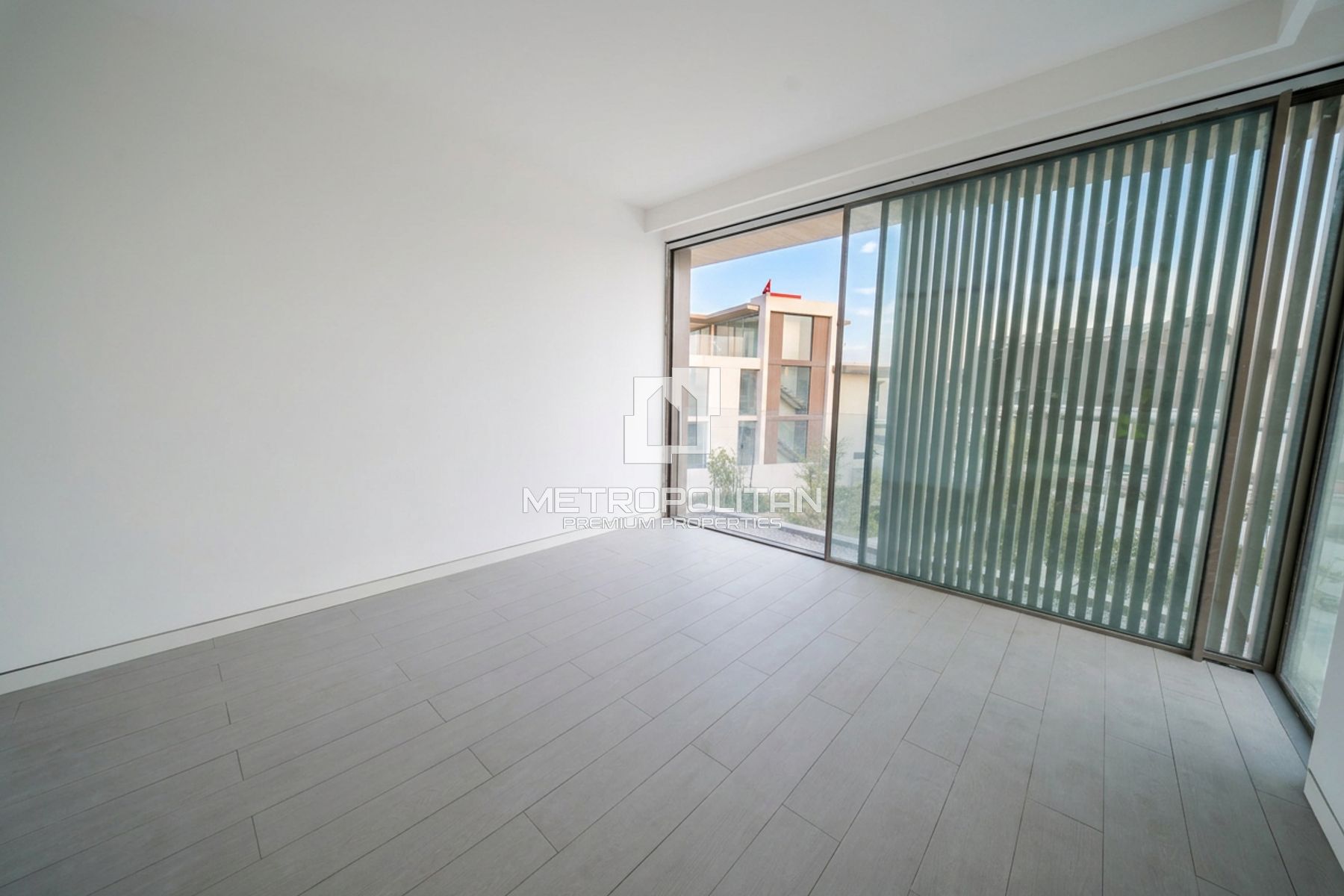 Corner | Open Park View | SD G+1 | Near Amenities