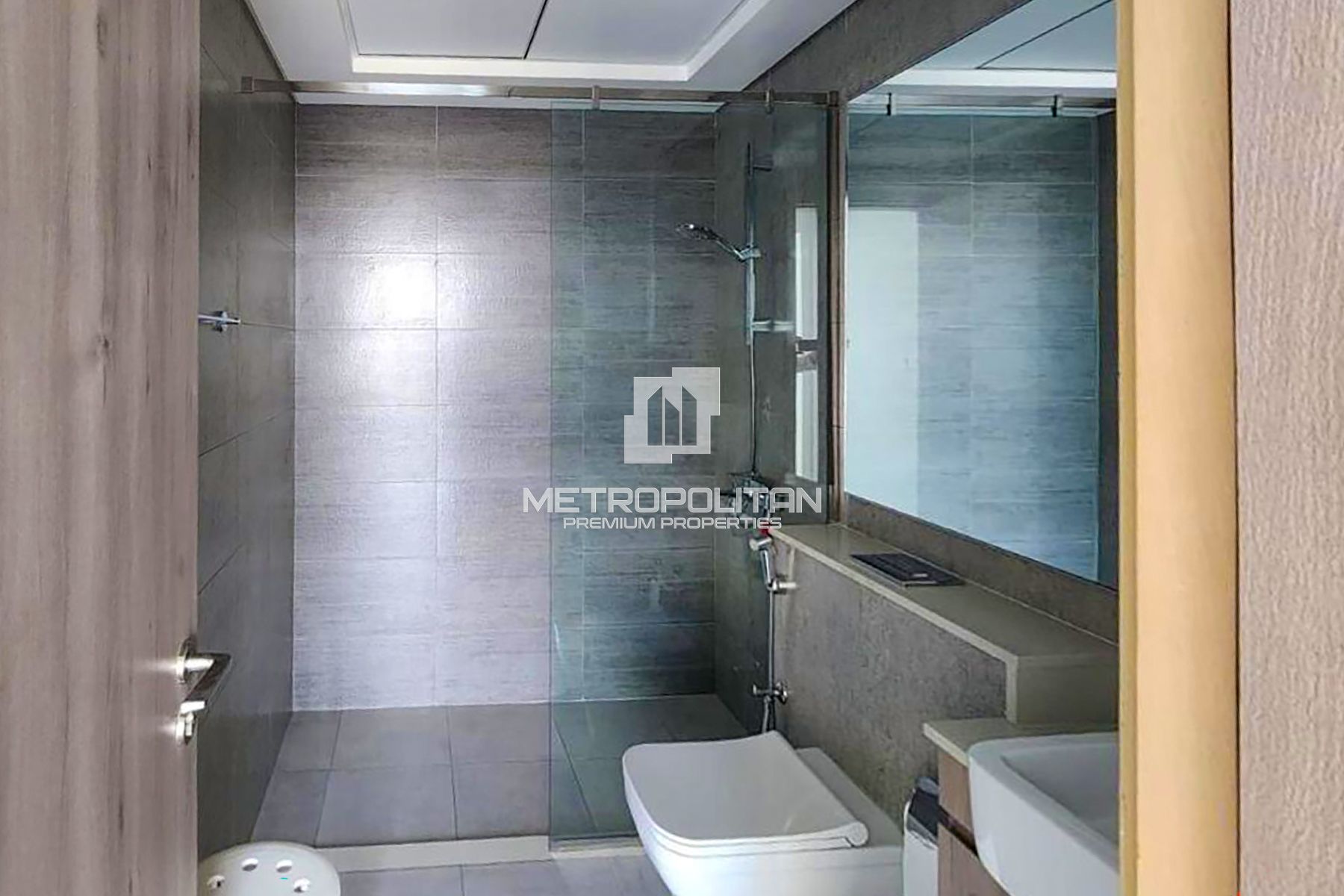 Pool View | Unfurnished | Kitchen Appliances