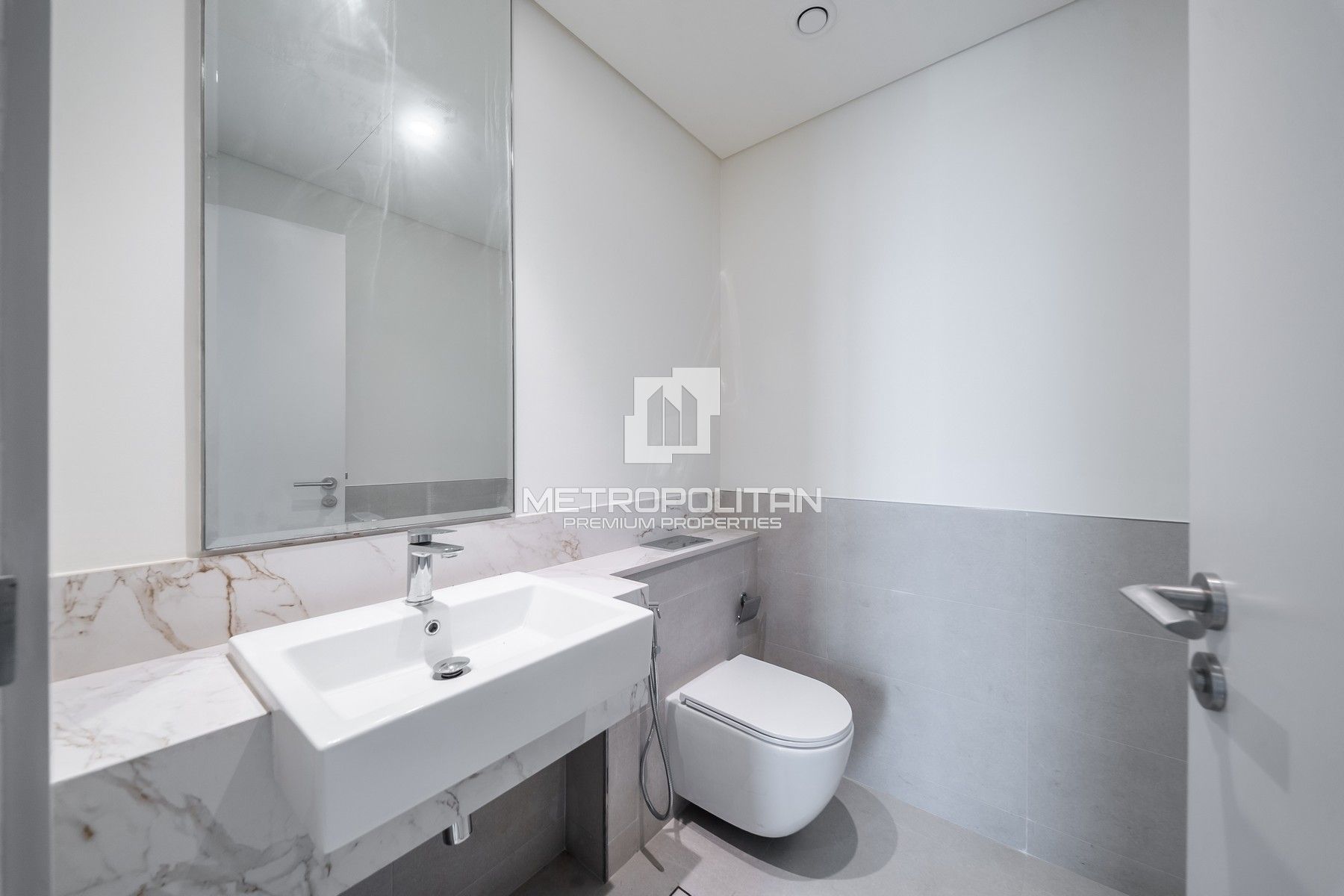 Sea View | Beach Access | Furnished | Family Home