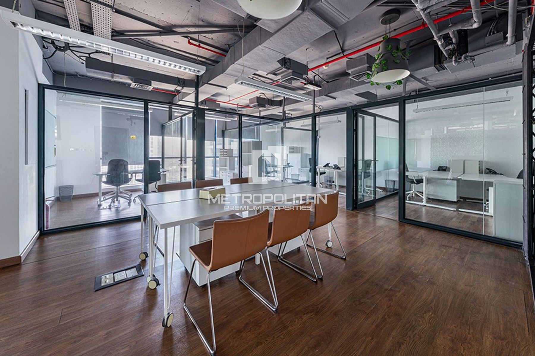 Furnished | Spacious High floor office with Pantry