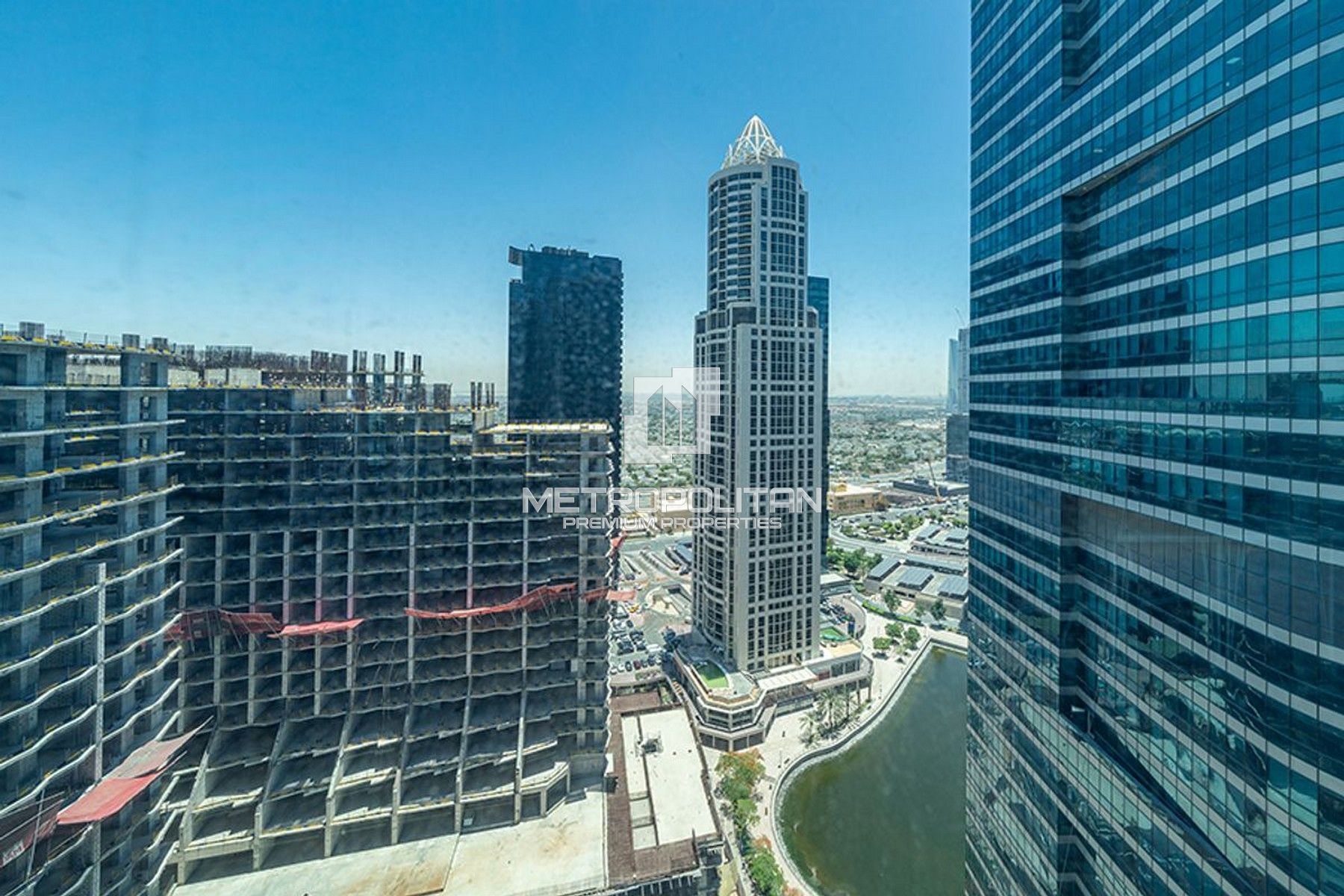 Furnished | Spacious High floor office with Pantry