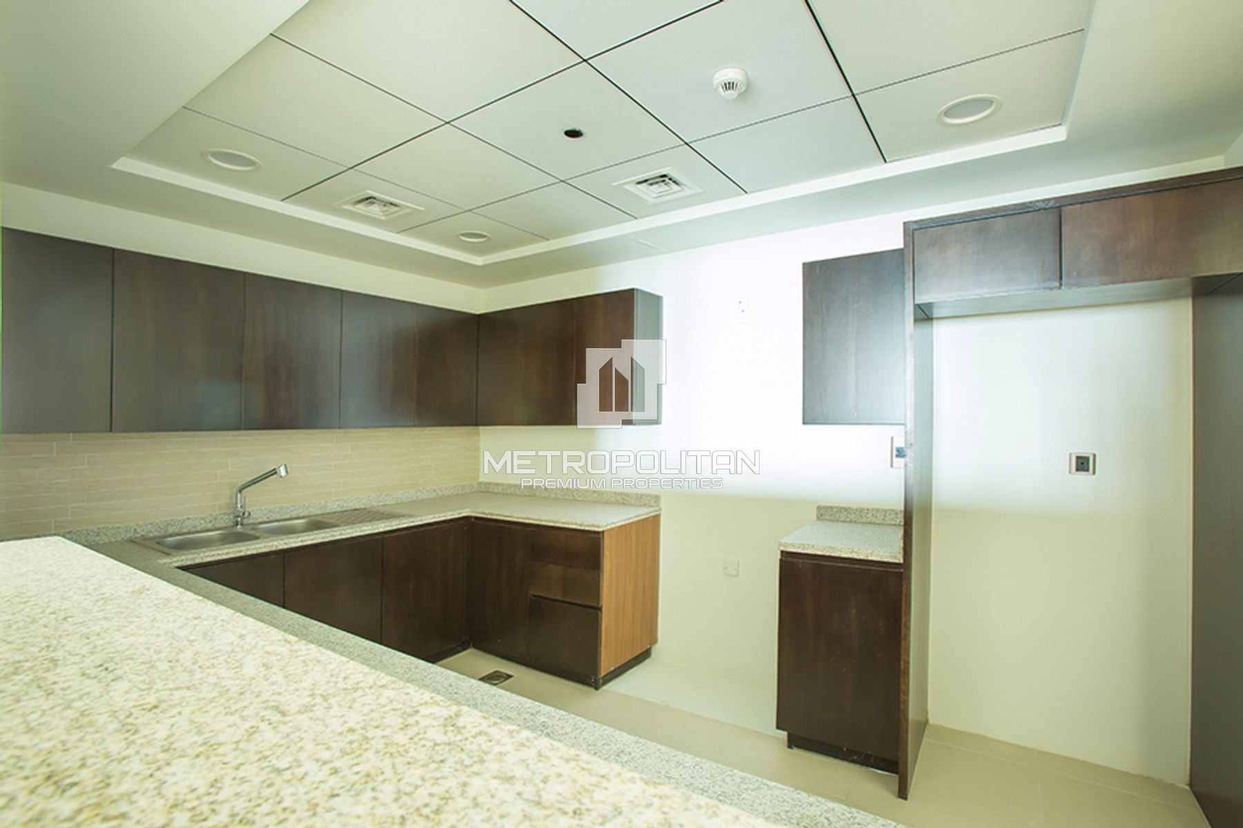 Very Nice Apartment with Amazing Full Sea View