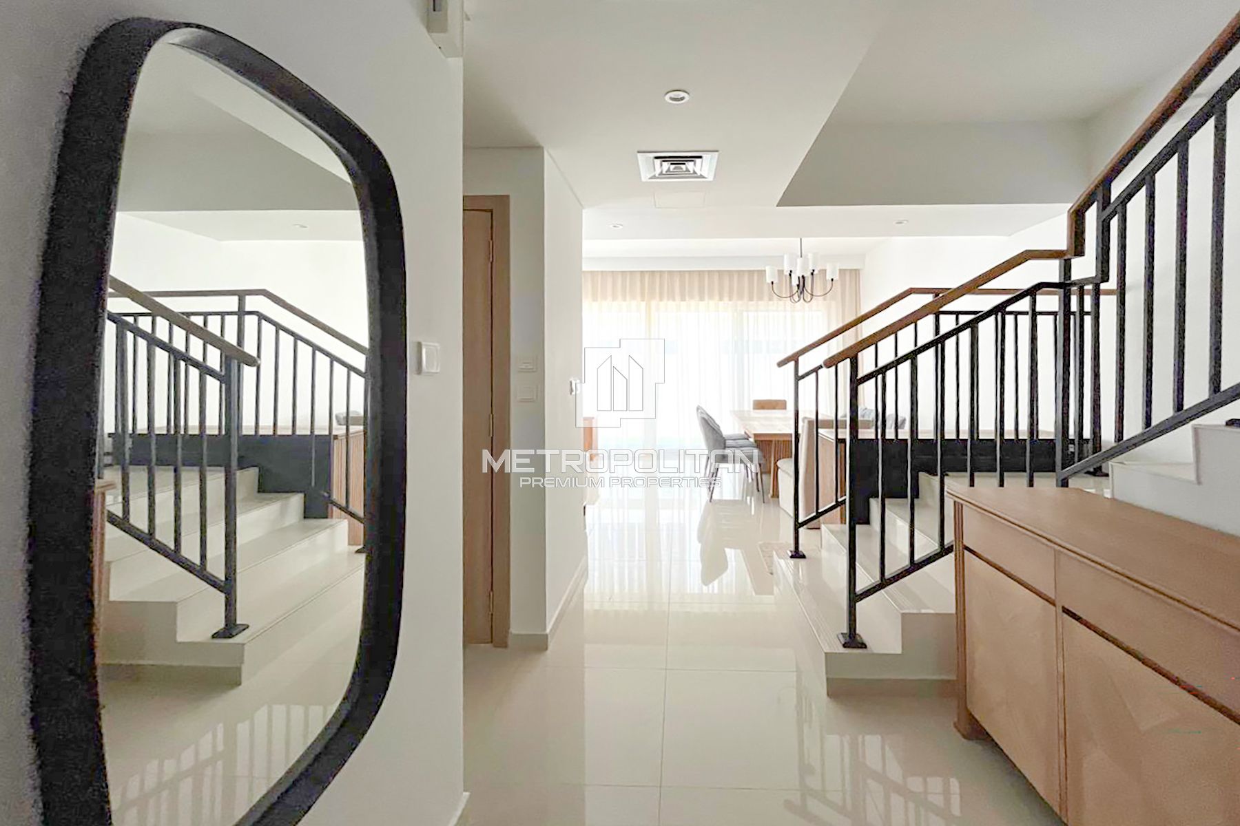 Modern Living| Corner Unit | Park Views| Brand New