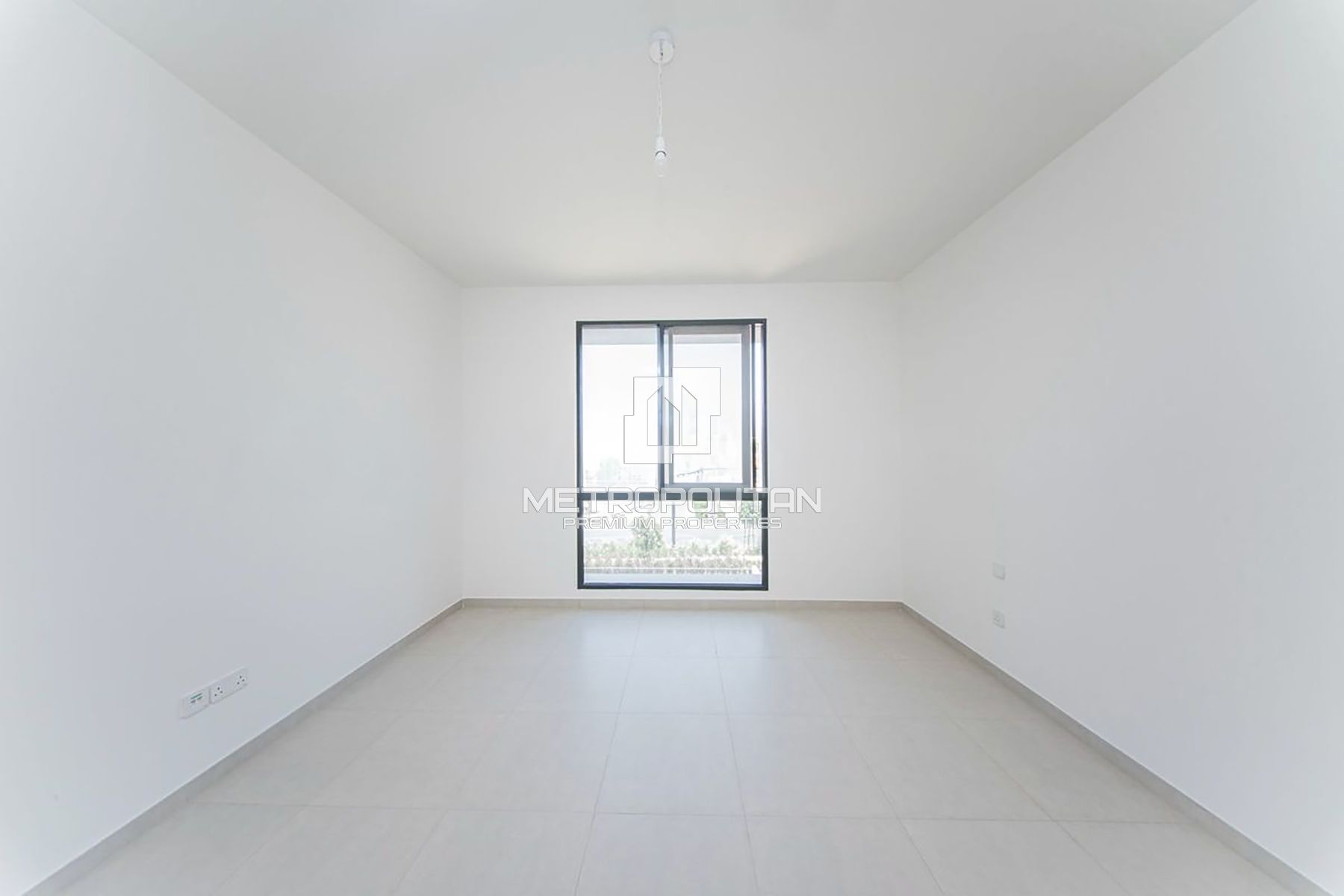 Next to Amenities | Large Plot | Prime Community