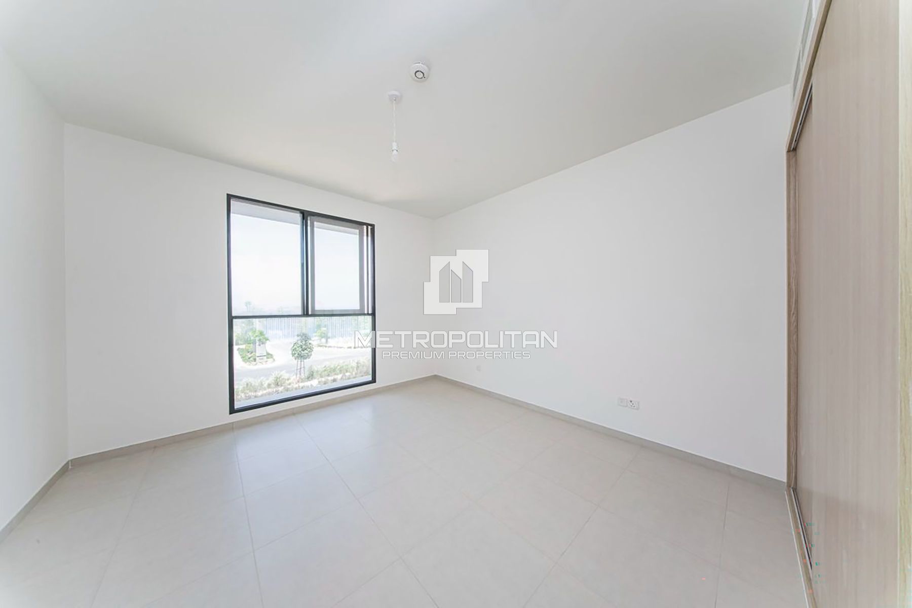 Next to Amenities | Large Plot | Prime Community