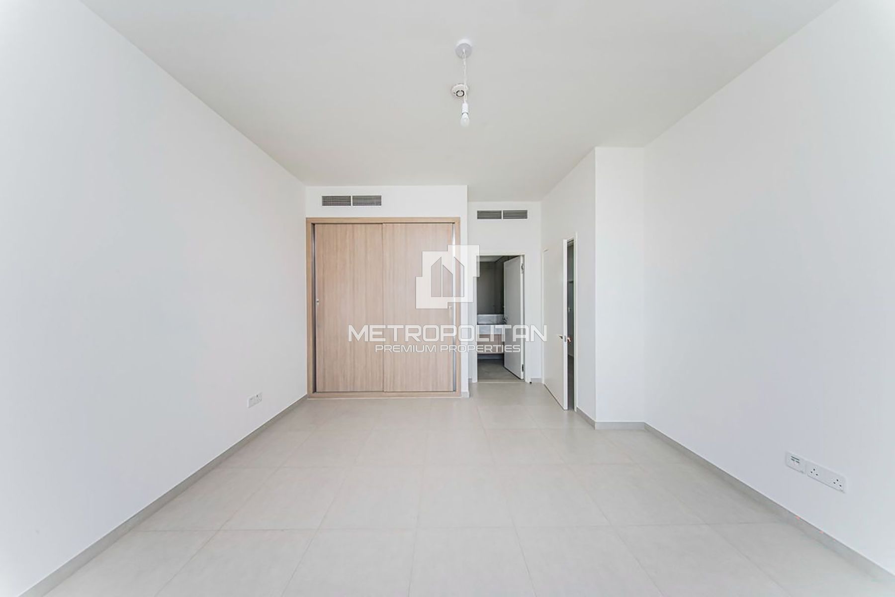Next to Amenities | Large Plot | Prime Community