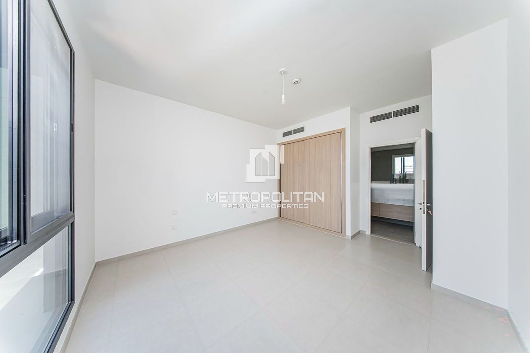 Next to Amenities | Large Plot | Prime Community