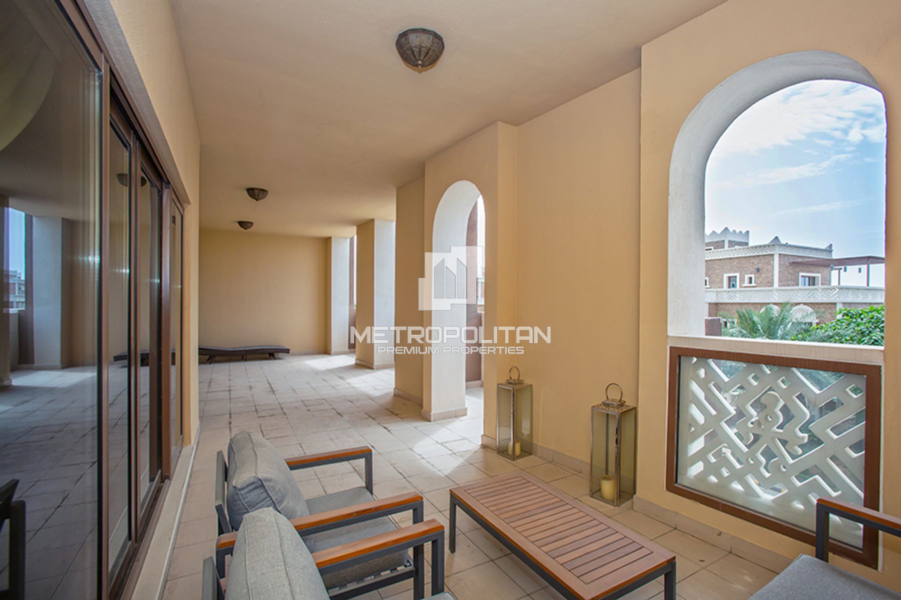 2BR Apartment for Rent in Balqis Residence Block B, Palm Jumeirah - MPR-10432