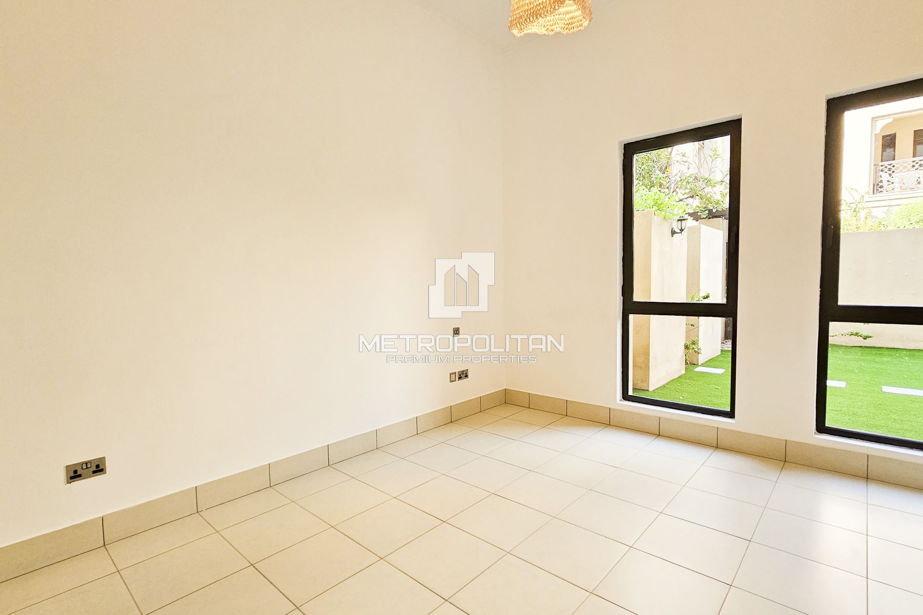 Private Garden| Burj  Views | Multiple Options